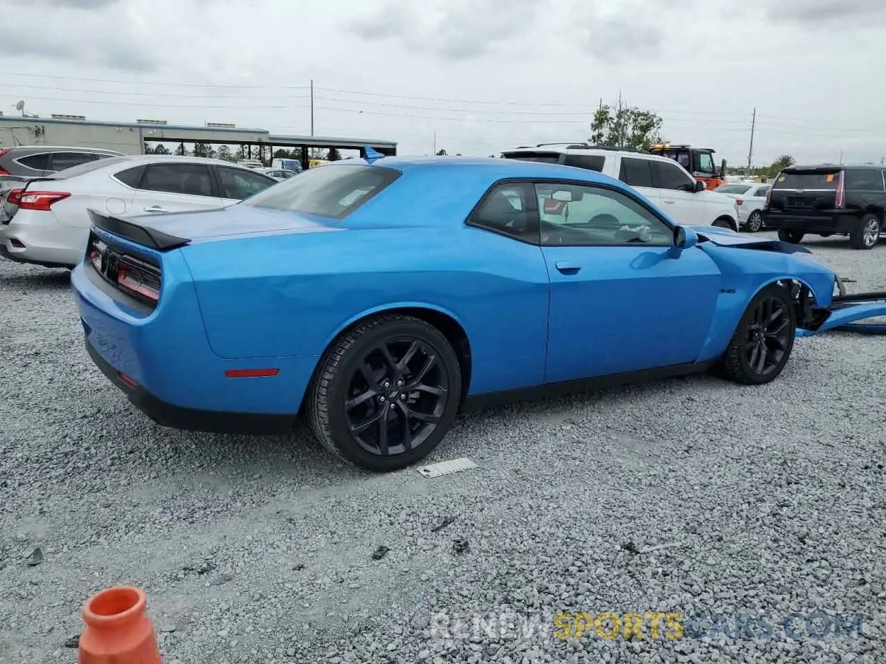 3 Фотография поврежденного автомобиля 2C3CDZBT5PH692764 DODGE CHALLENGER 2023
