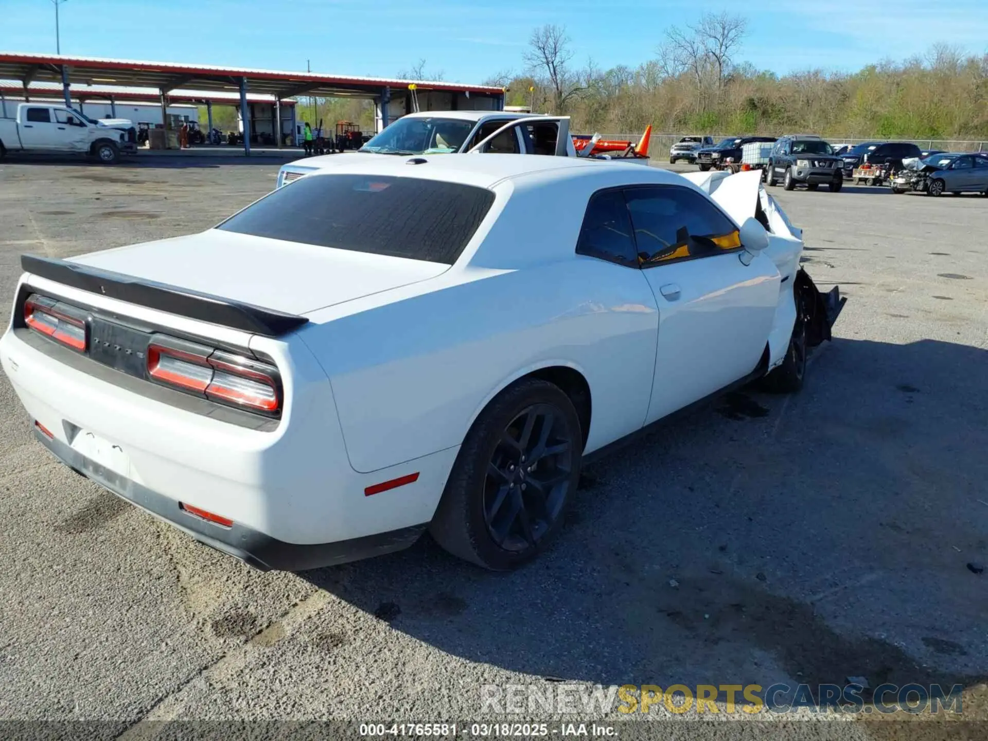 4 Photograph of a damaged car 2C3CDZBT7PH694242 DODGE CHALLENGER 2023