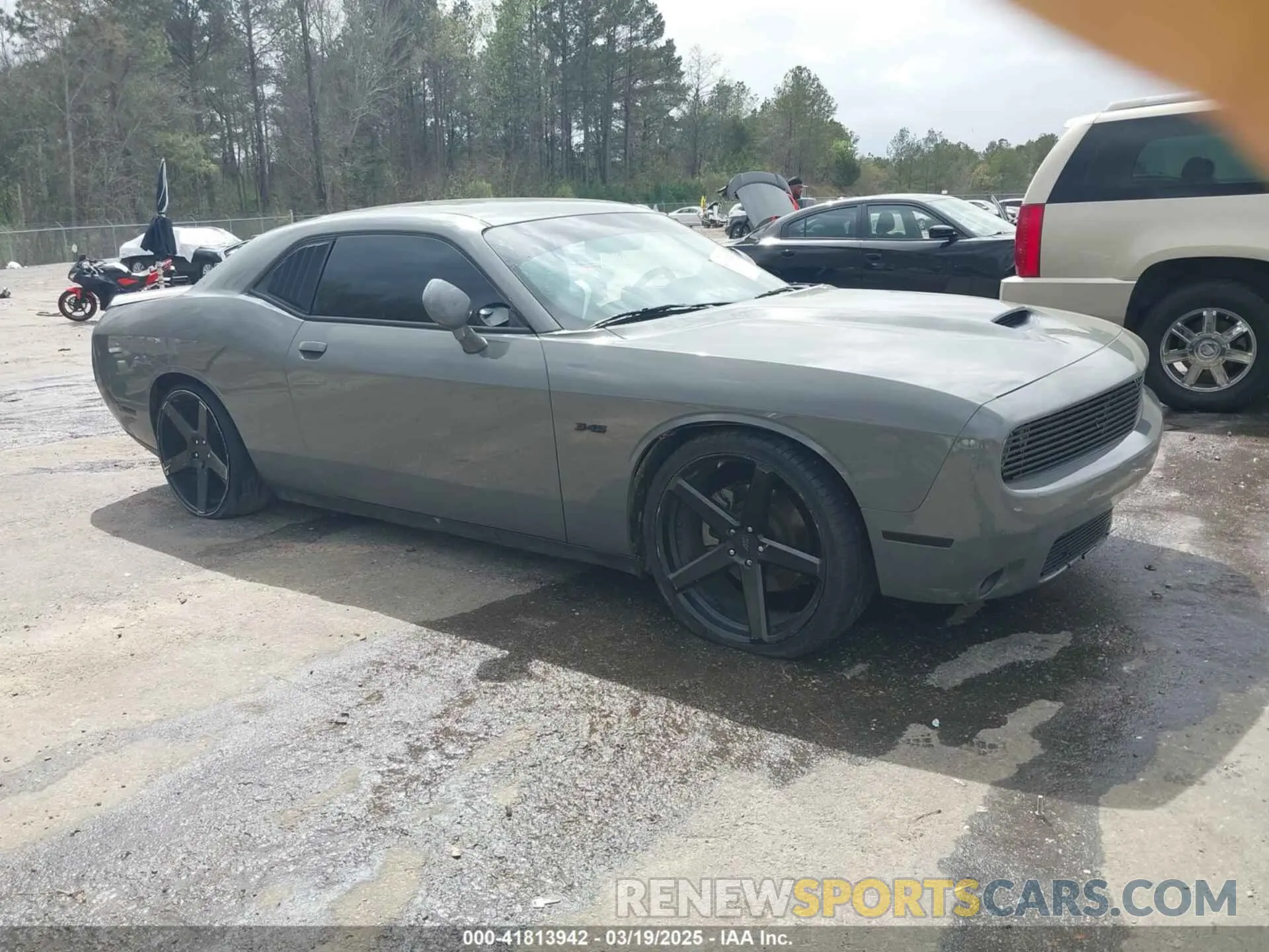 1 Фотография поврежденного автомобиля 2C3CDZBT7PH696010 DODGE CHALLENGER 2023