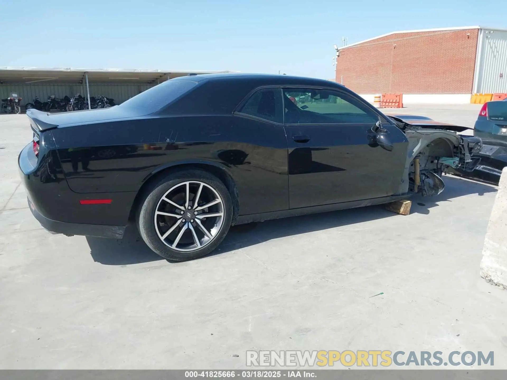 14 Фотография поврежденного автомобиля 2C3CDZBT8PH695979 DODGE CHALLENGER 2023