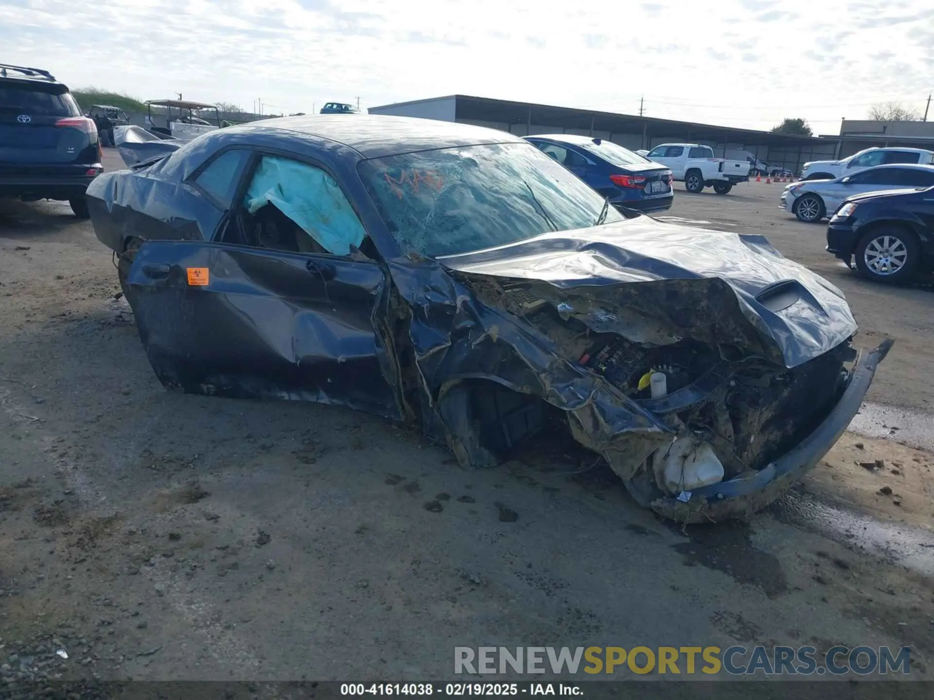 1 Photograph of a damaged car 2C3CDZBTXPH611015 DODGE CHALLENGER 2023