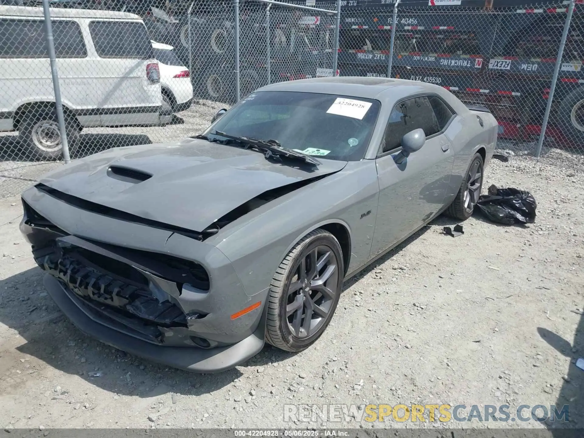 2 Фотография поврежденного автомобиля 2C3CDZBTXPH634522 DODGE CHALLENGER 2023