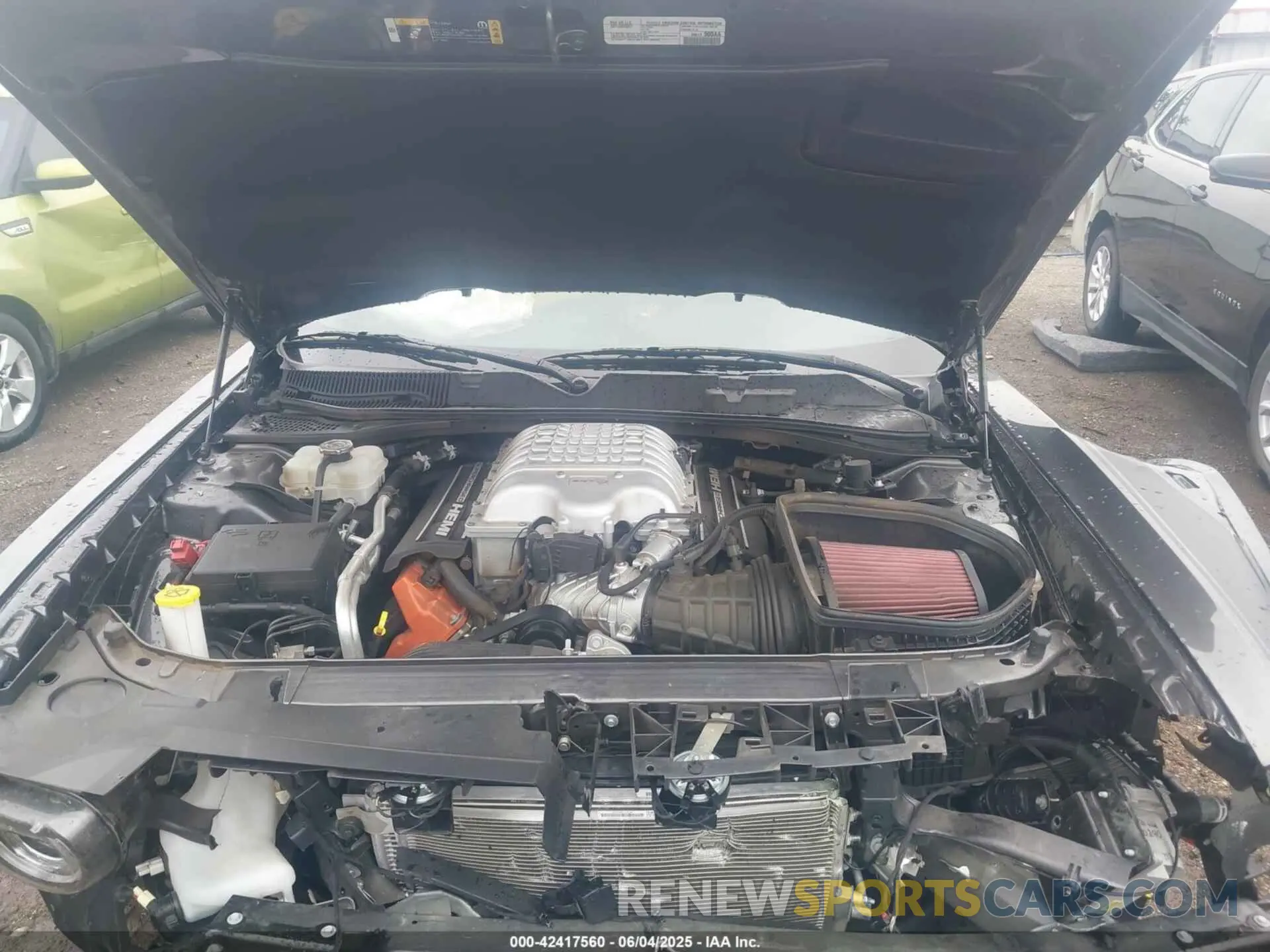 10 Photograph of a damaged car 2C3CDZC90PH617313 DODGE CHALLENGER 2023