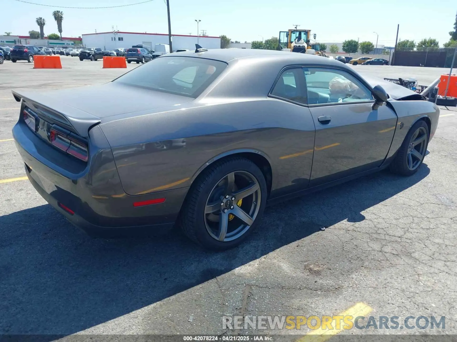 4 Фотография поврежденного автомобиля 2C3CDZC95PH590495 DODGE CHALLENGER 2023