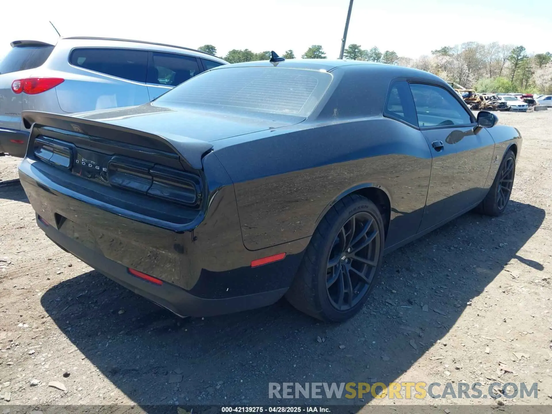 4 Фотография поврежденного автомобиля 2C3CDZFJ0PH518447 DODGE CHALLENGER 2023
