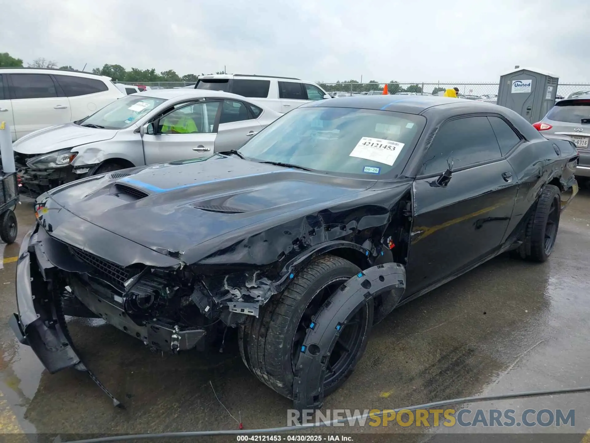 2 Фотография поврежденного автомобиля 2C3CDZFJ0PH678019 DODGE CHALLENGER 2023