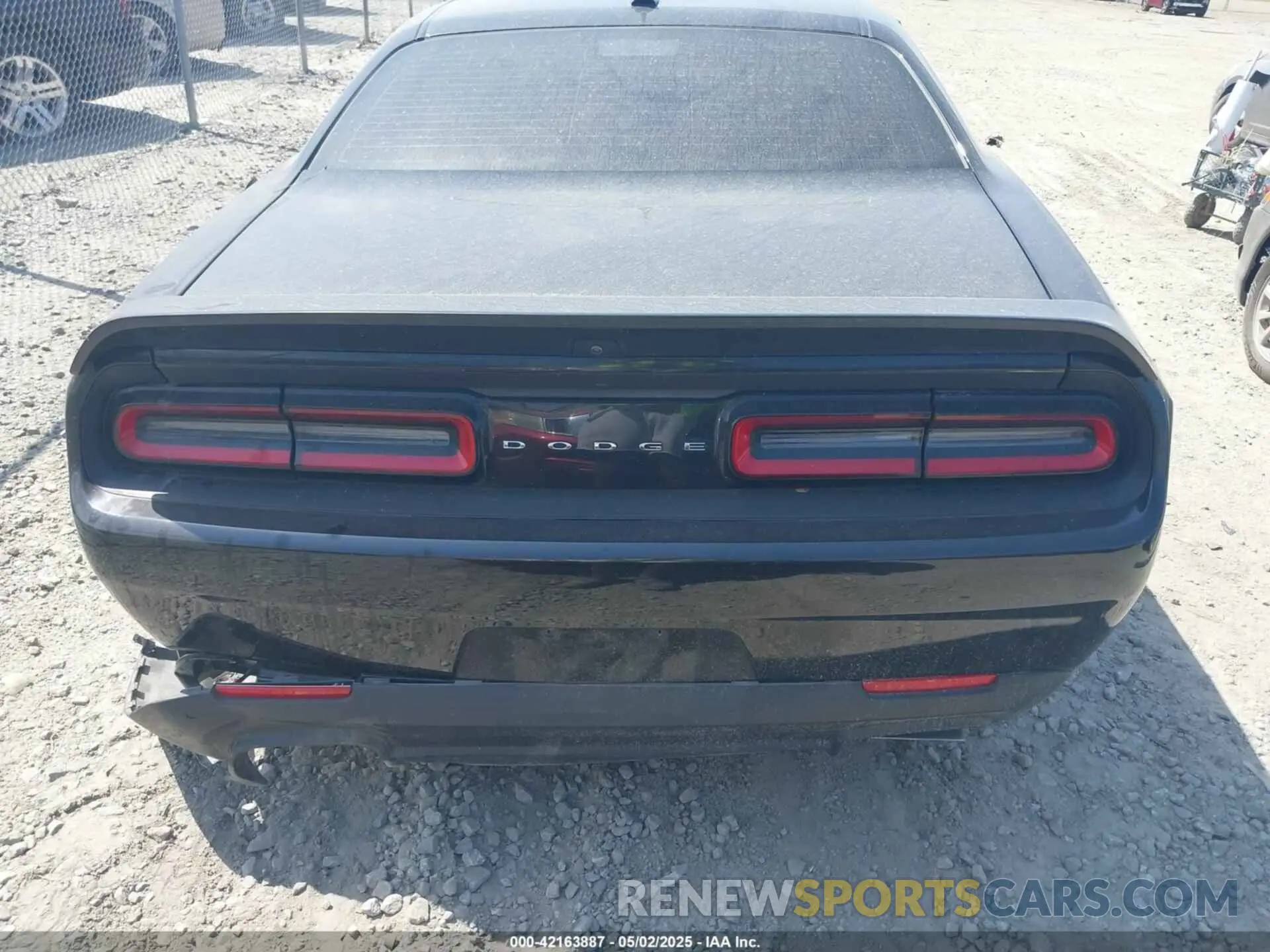16 Photograph of a damaged car 2C3CDZFJ4PH520489 DODGE CHALLENGER 2023