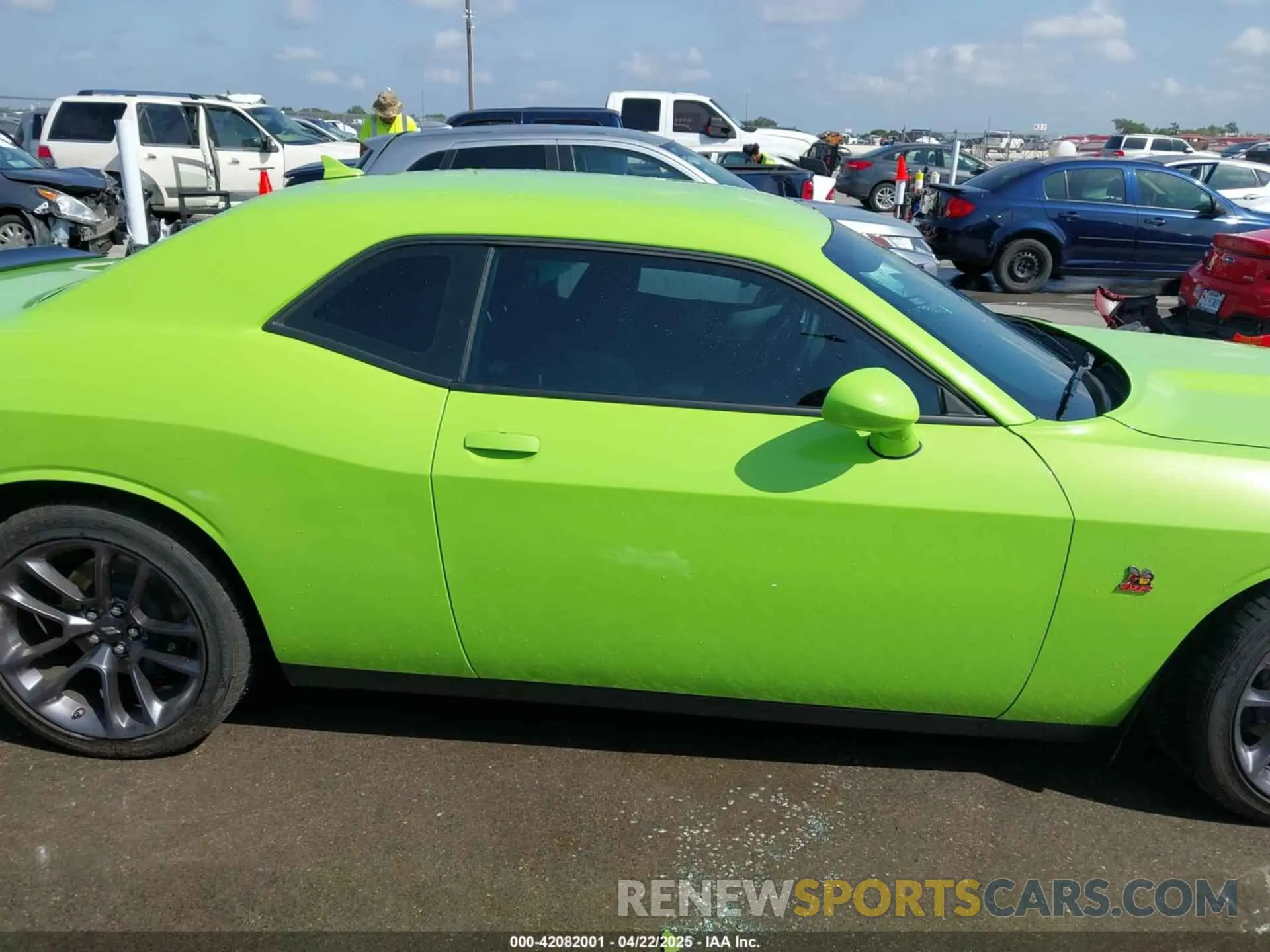 13 Photograph of a damaged car 2C3CDZFJ5PH667775 DODGE CHALLENGER 2023