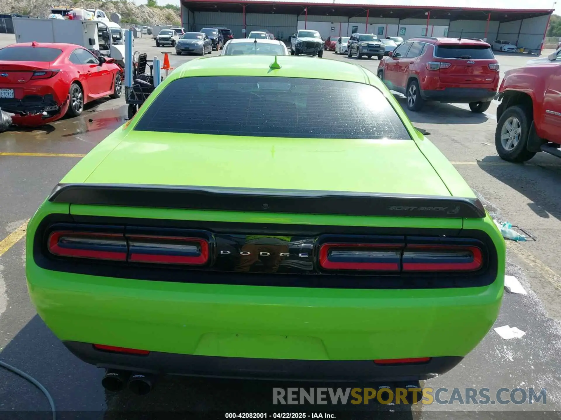 16 Photograph of a damaged car 2C3CDZFJ5PH667775 DODGE CHALLENGER 2023