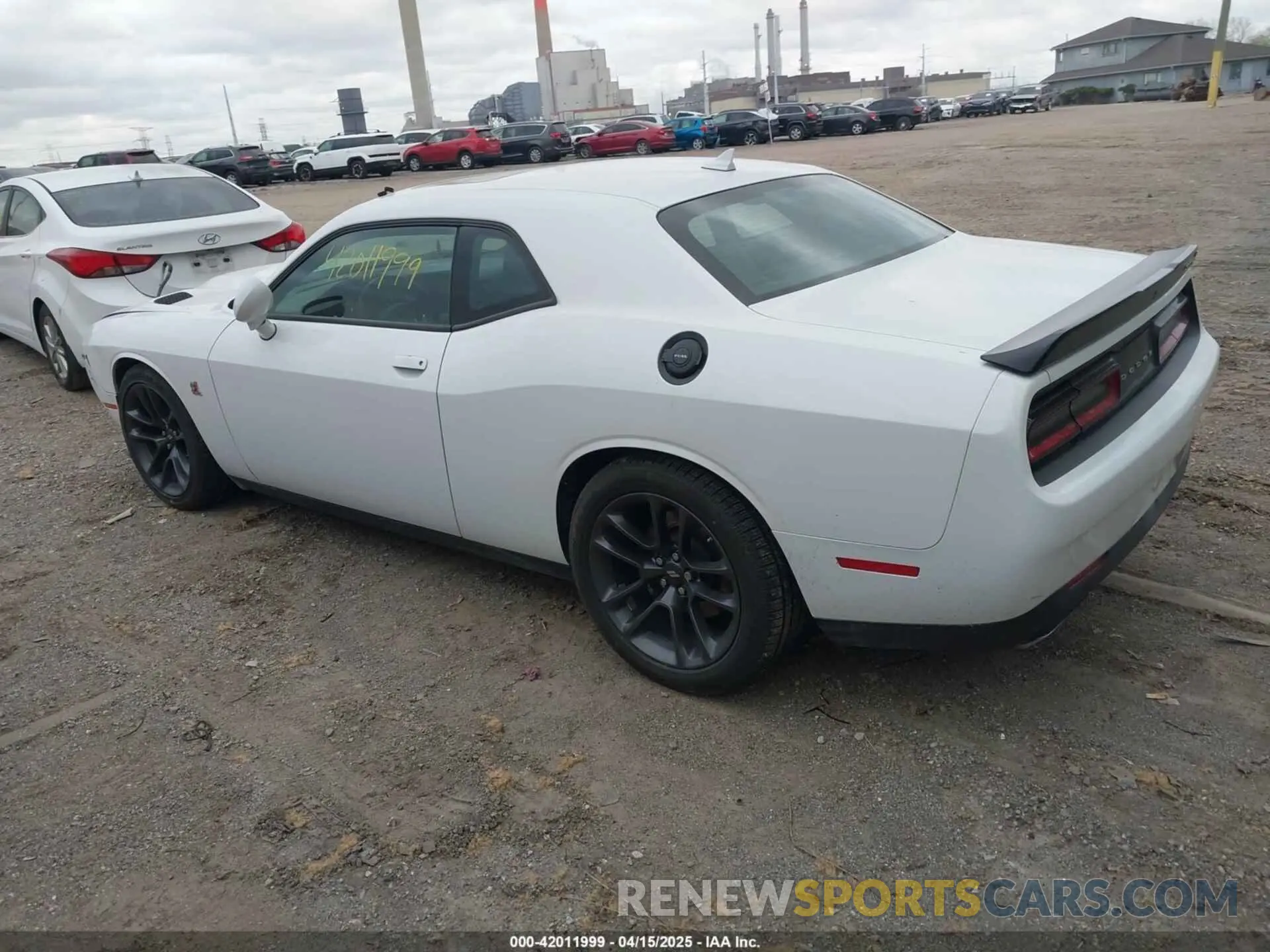 3 Фотография поврежденного автомобиля 2C3CDZFJ5PH693597 DODGE CHALLENGER 2023