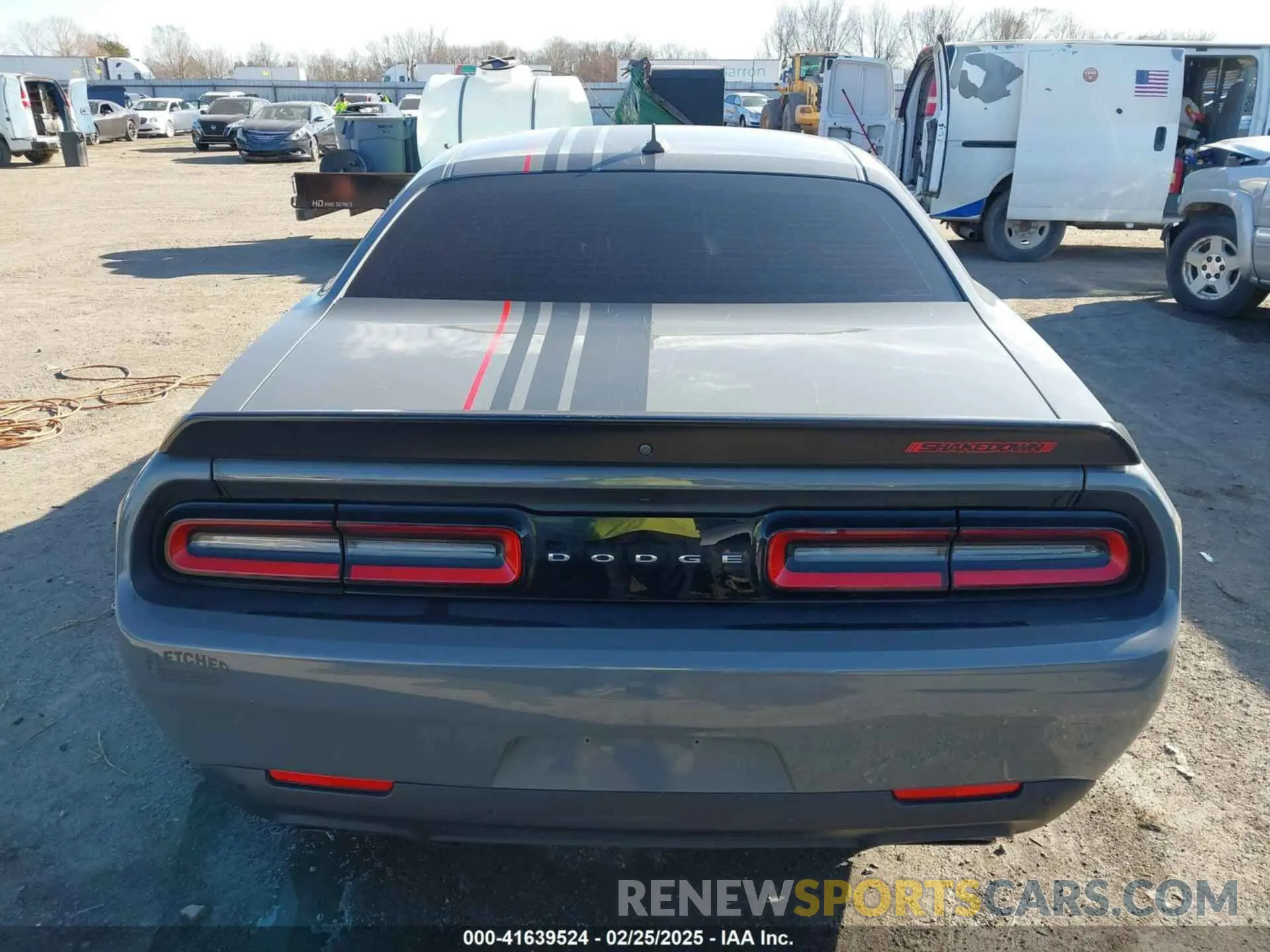 16 Photograph of a damaged car 2C3CDZFJ9PH601665 DODGE CHALLENGER 2023