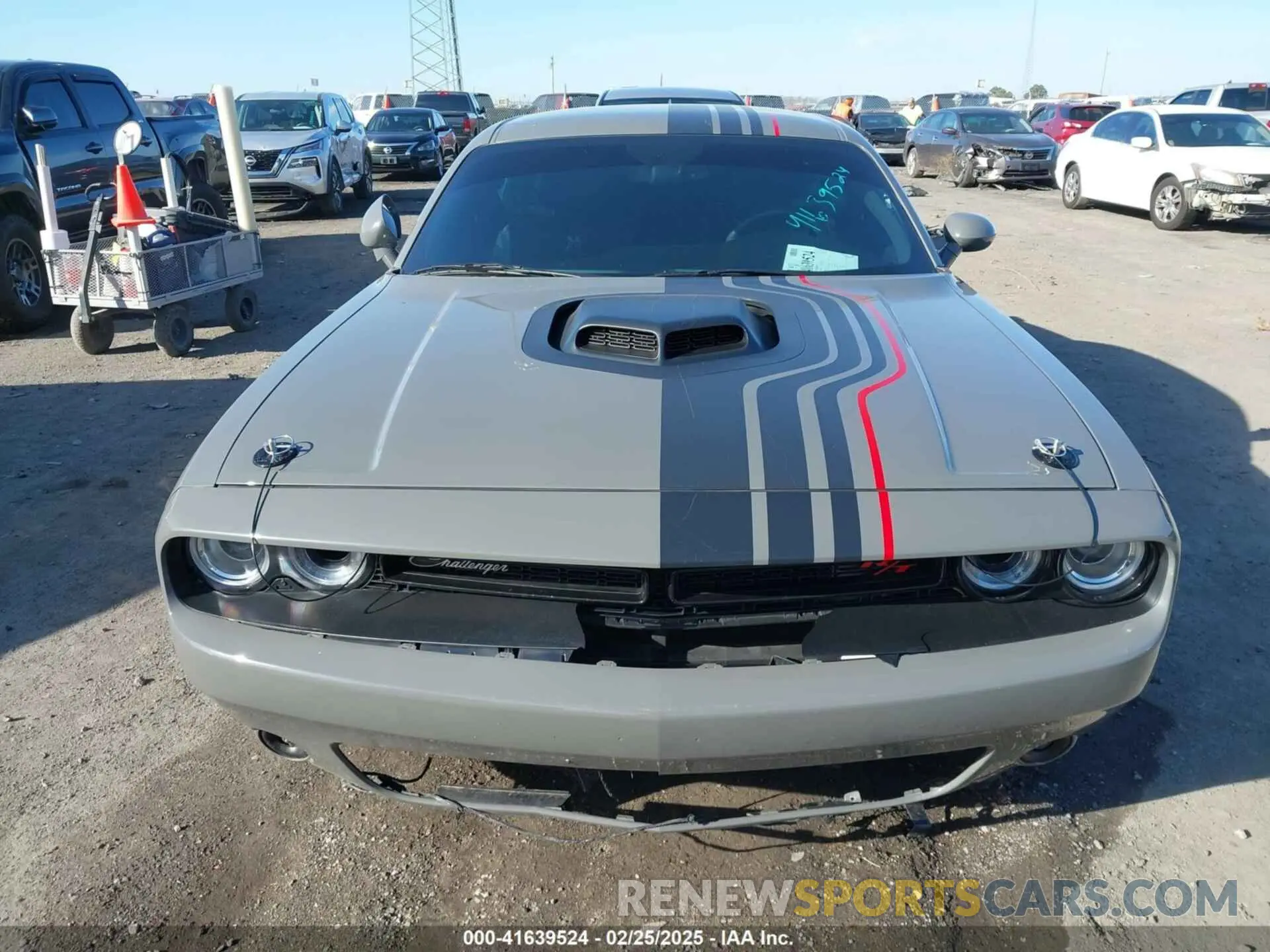 19 Photograph of a damaged car 2C3CDZFJ9PH601665 DODGE CHALLENGER 2023