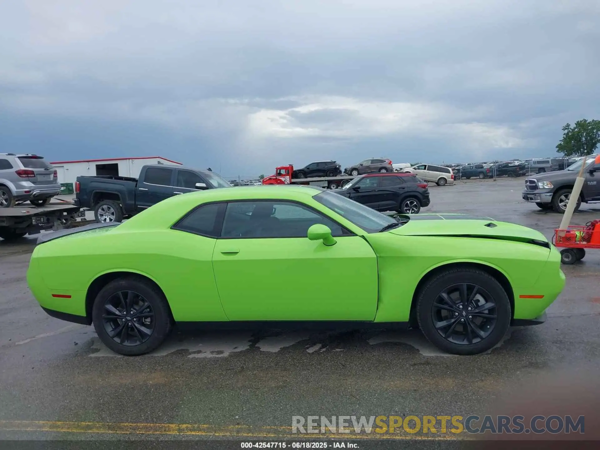 13 Фотография поврежденного автомобиля 2C3CDZGG4PH587547 DODGE CHALLENGER 2023