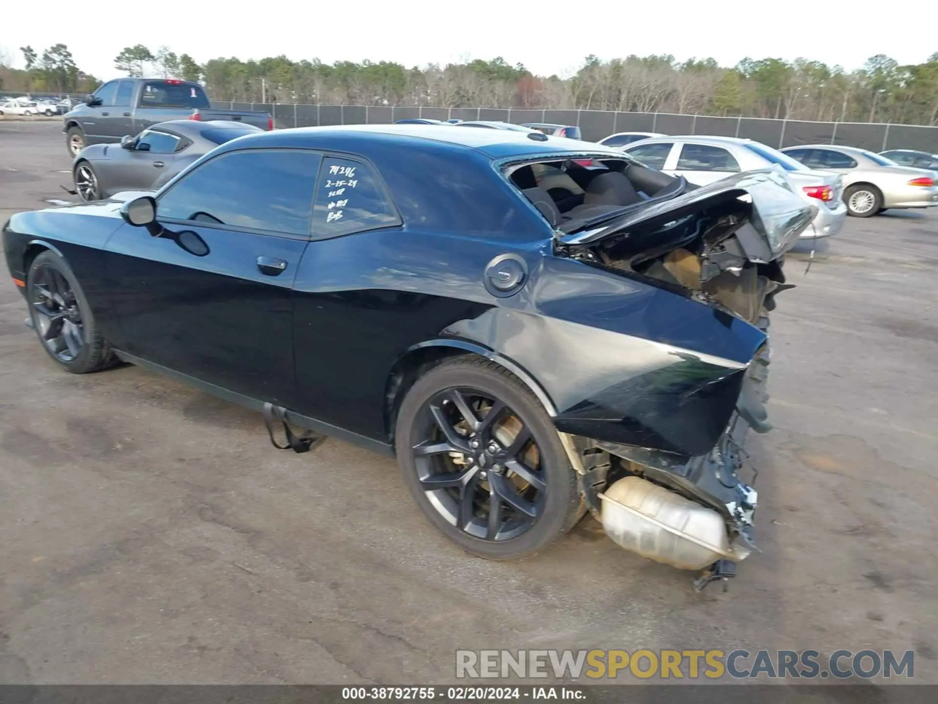 3 Photograph of a damaged car 2C3CDZJG1PH546107 DODGE CHALLENGER 2023