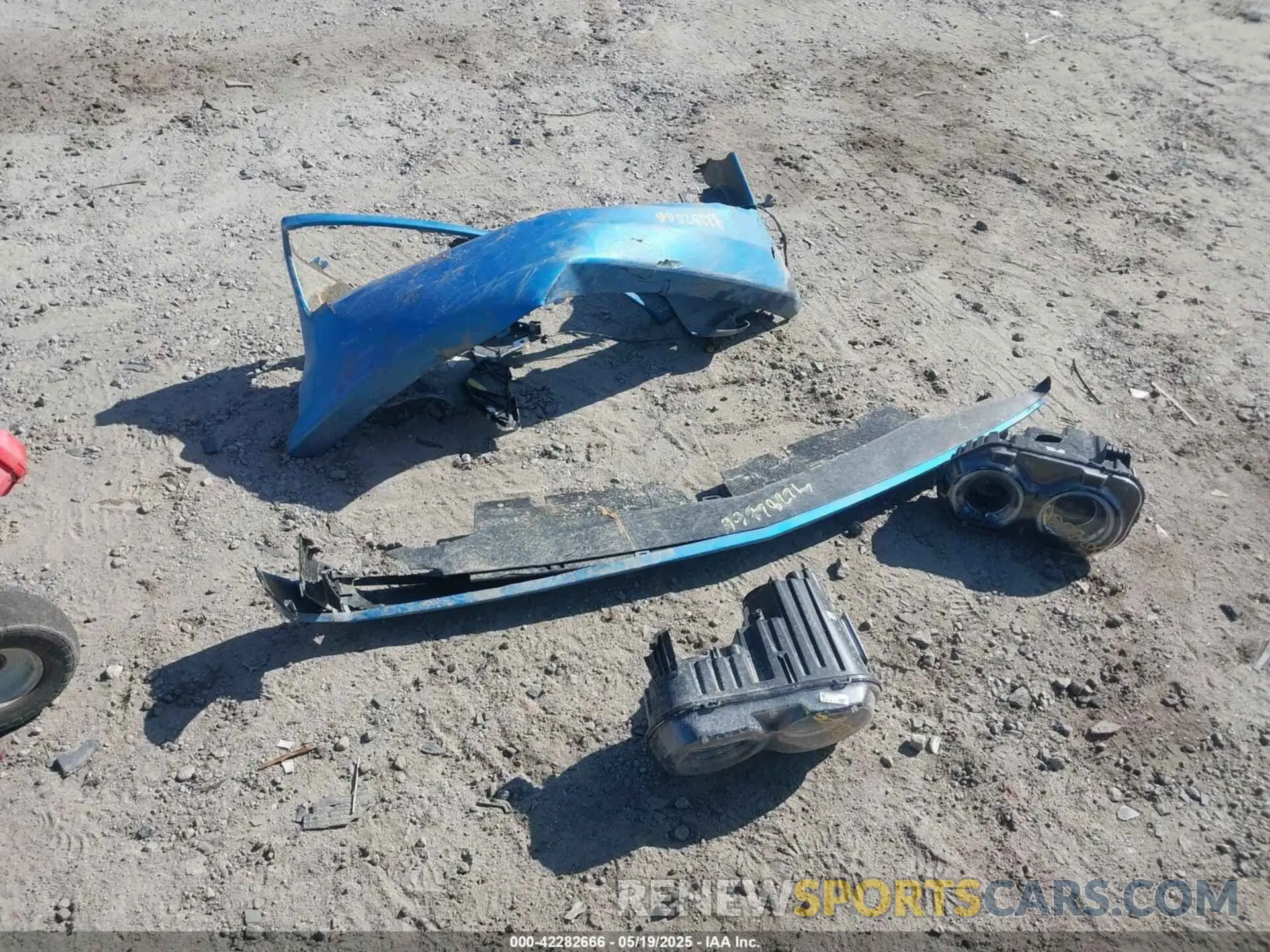 12 Photograph of a damaged car 2C3CDZJG4PH680335 DODGE CHALLENGER 2023