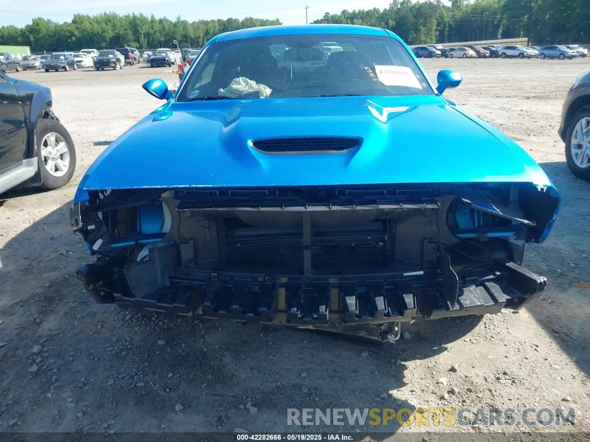 6 Photograph of a damaged car 2C3CDZJG4PH680335 DODGE CHALLENGER 2023