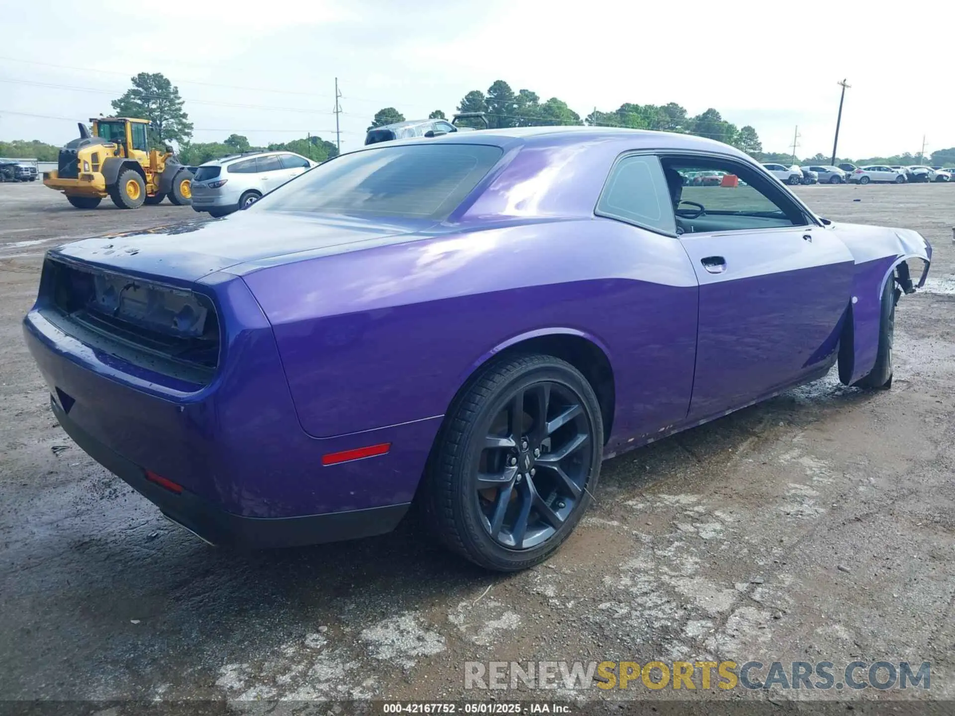 4 Photograph of a damaged car 2C3CDZJG5PH629801 DODGE CHALLENGER 2023