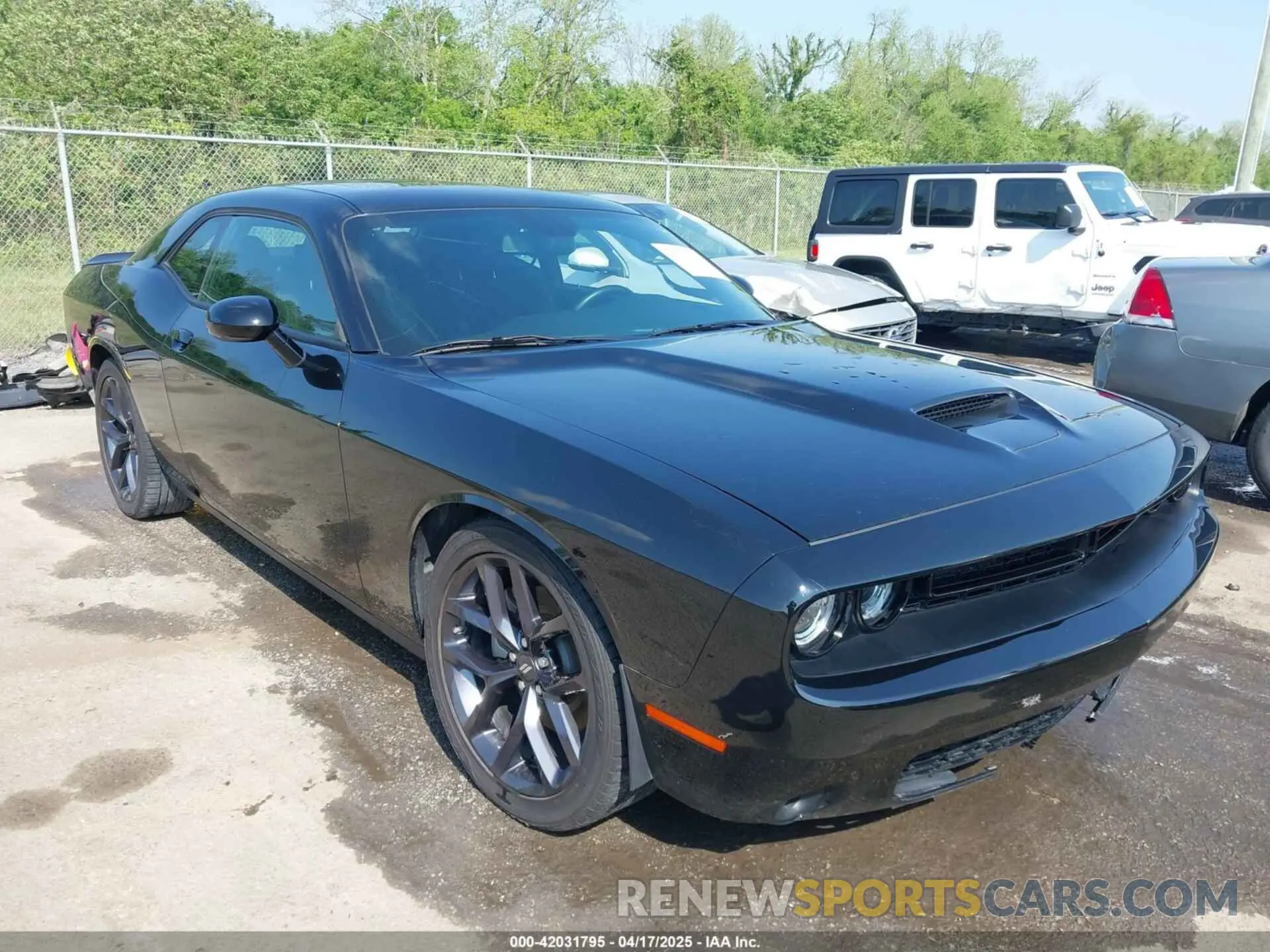 1 Фотография поврежденного автомобиля 2C3CDZJG5PH695796 DODGE CHALLENGER 2023