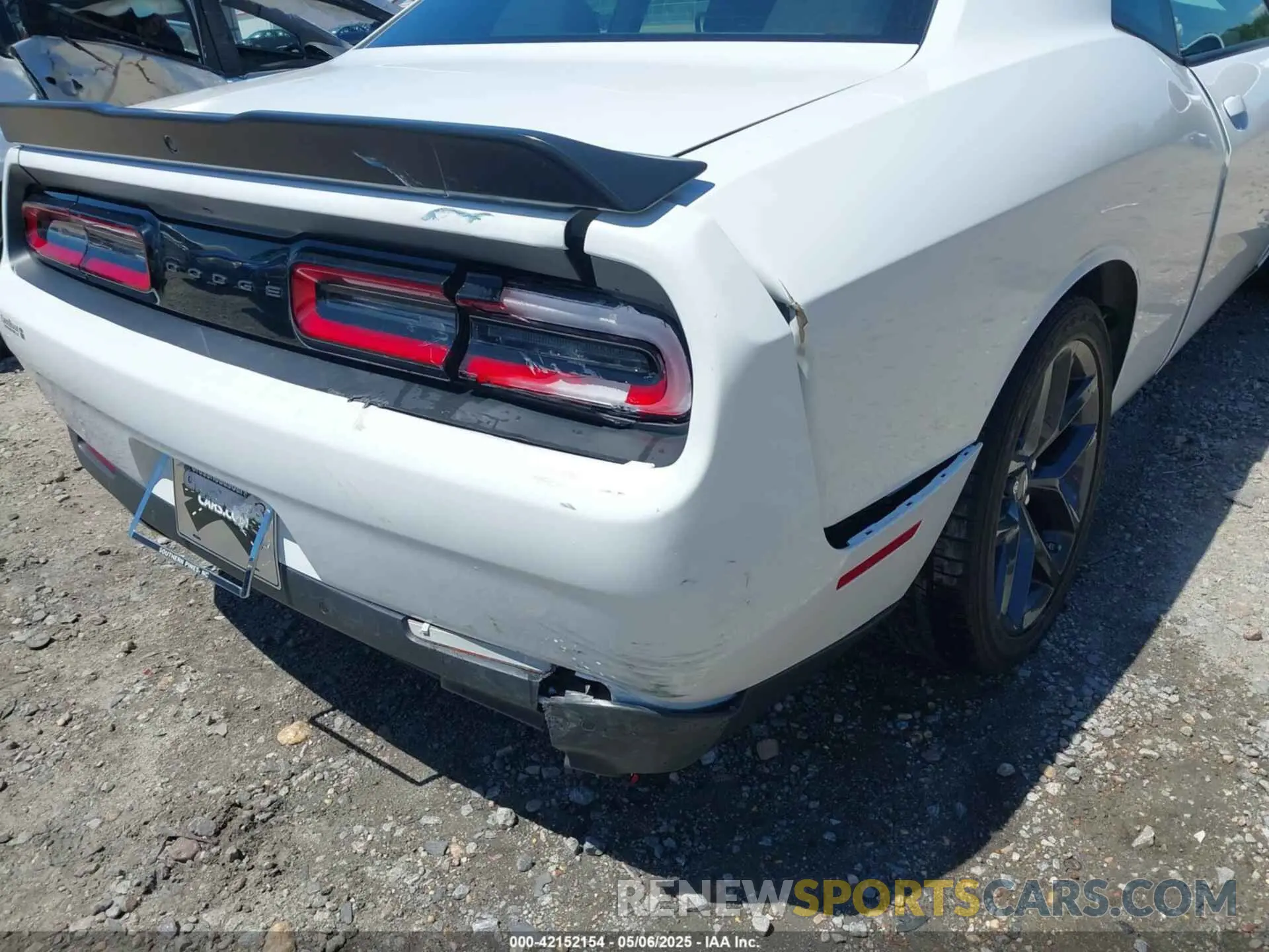 18 Фотография поврежденного автомобиля 2C3CDZJG6PH586957 DODGE CHALLENGER 2023