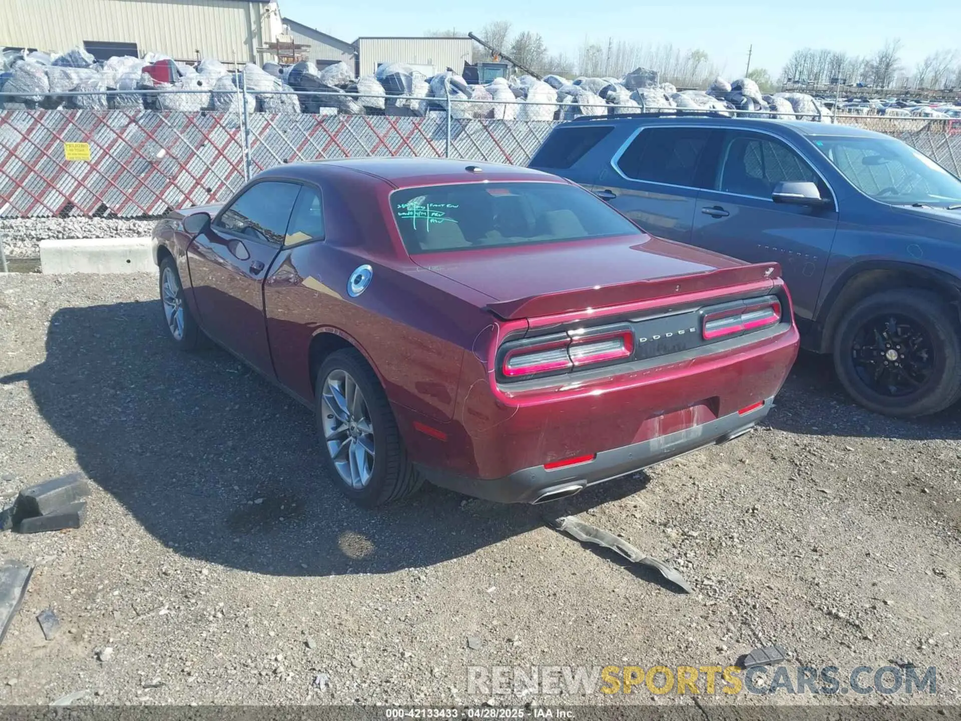 3 Фотография поврежденного автомобиля 2C3CDZKG2PH501093 DODGE CHALLENGER 2023