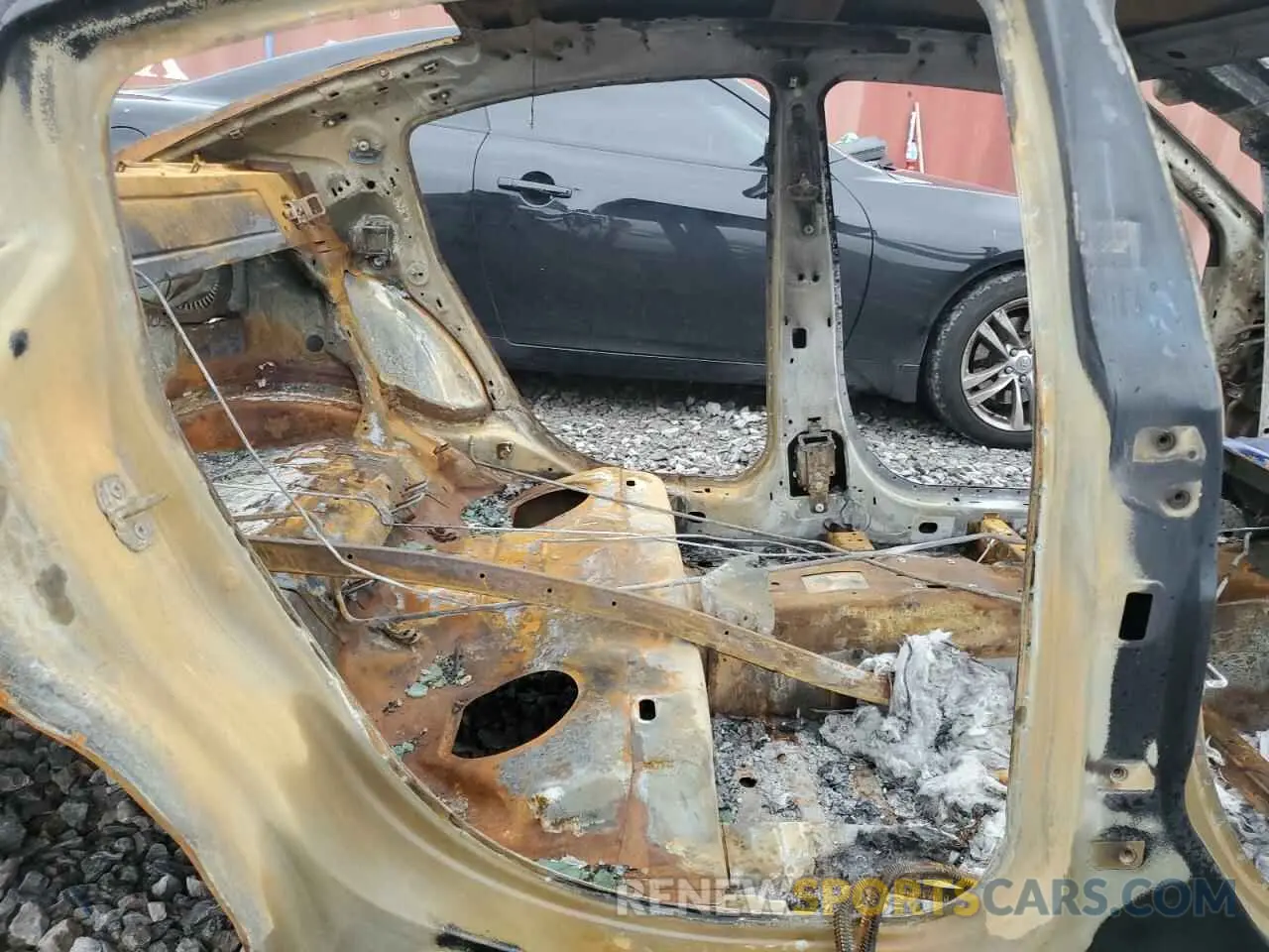 10 Photograph of a damaged car 1C3CDXGJXKH760478 DODGE CHARGER 2019