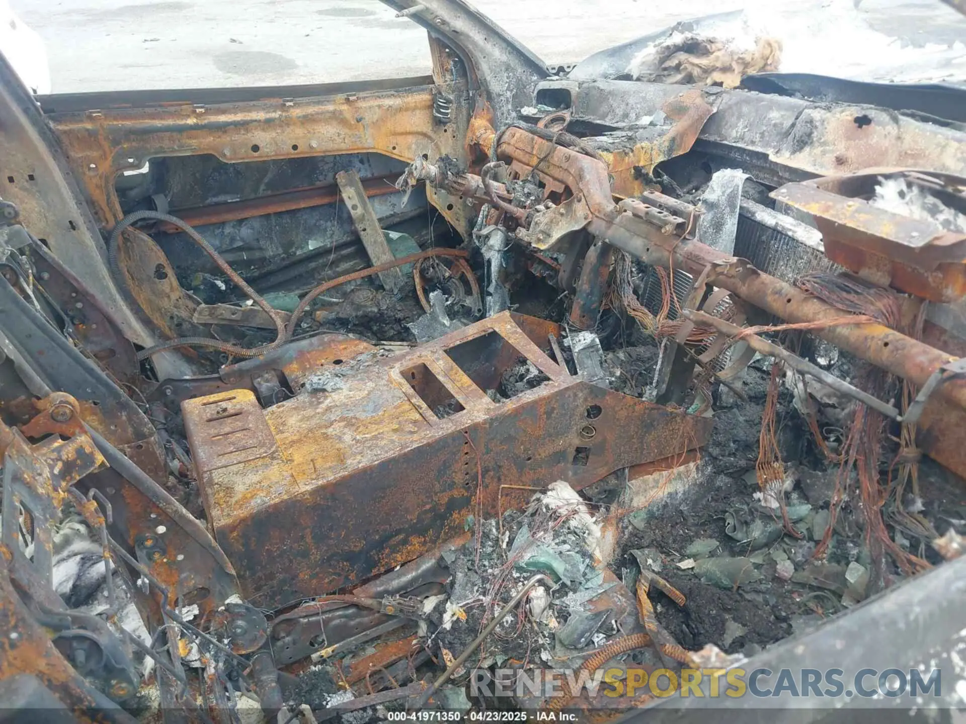 5 Photograph of a damaged car 2C3CDXAG9KH544571 DODGE CHARGER 2019