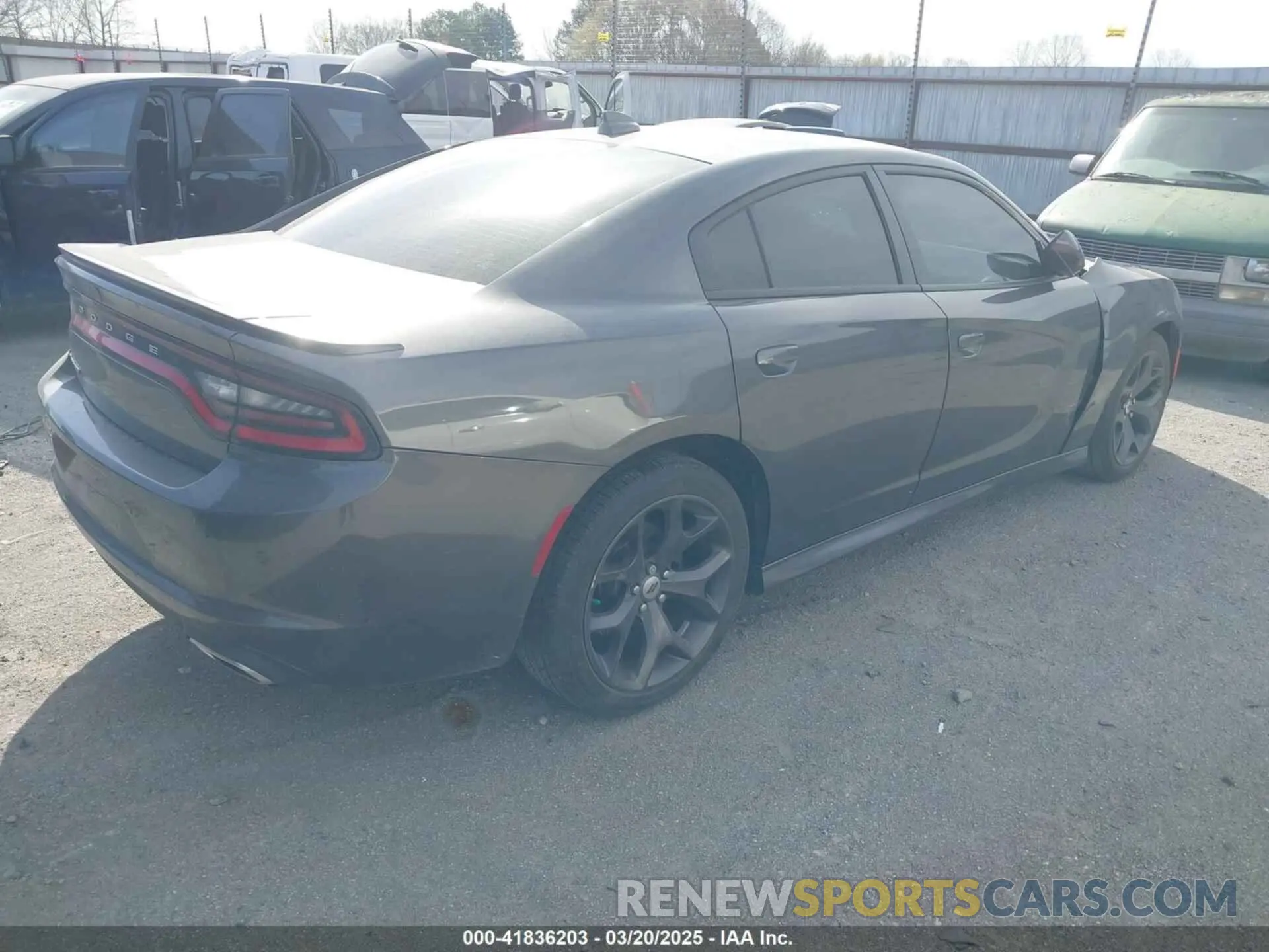 4 Фотография поврежденного автомобиля 2C3CDXBG0KH678707 DODGE CHARGER 2019