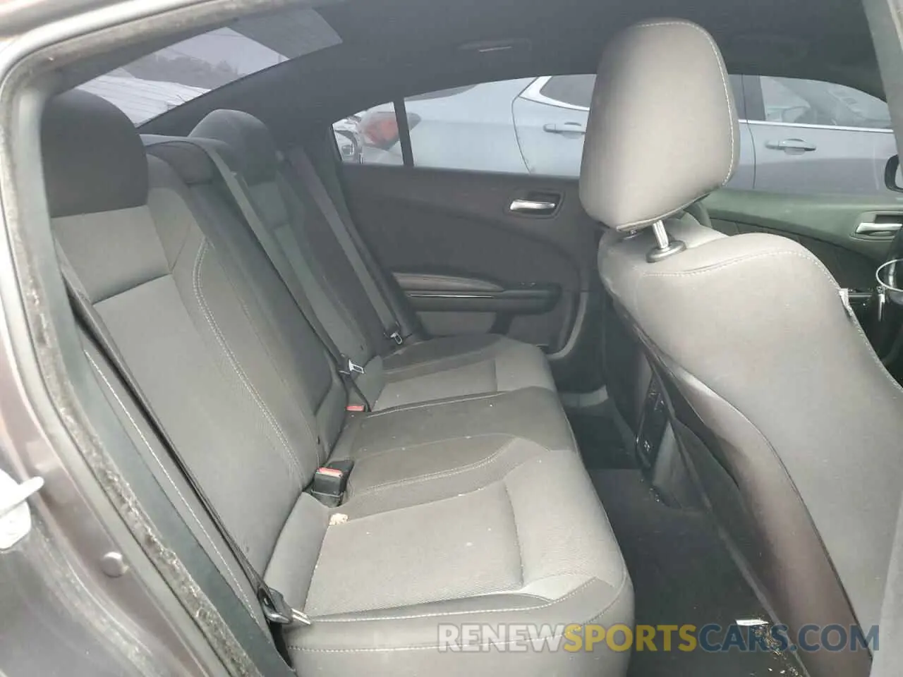 10 Photograph of a damaged car 2C3CDXBG2KH670415 DODGE CHARGER 2019