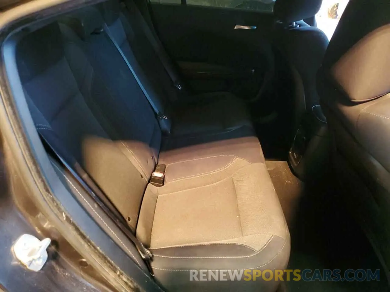10 Photograph of a damaged car 2C3CDXBG2KH684833 DODGE CHARGER 2019