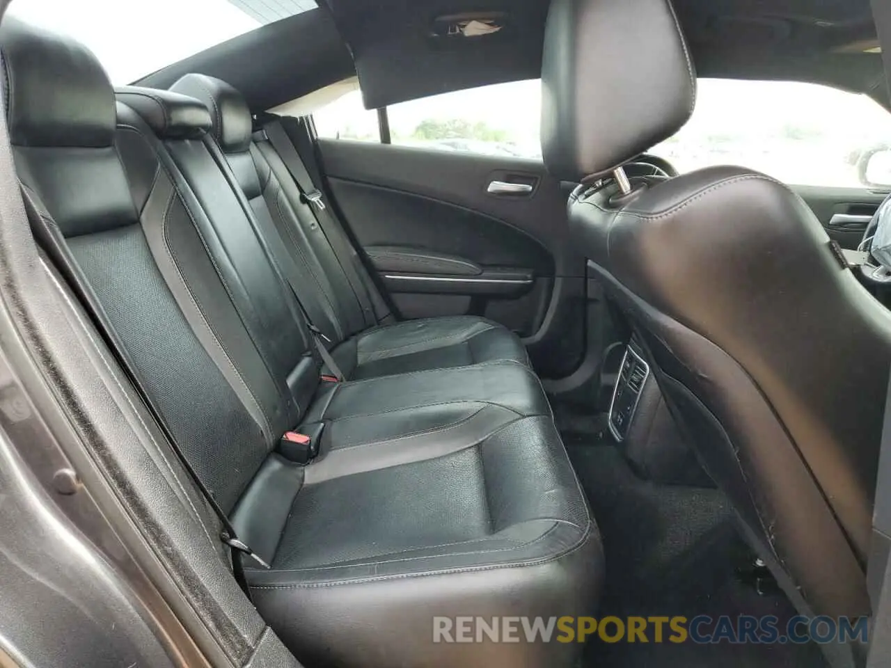 10 Photograph of a damaged car 2C3CDXBG3KH653011 DODGE CHARGER 2019