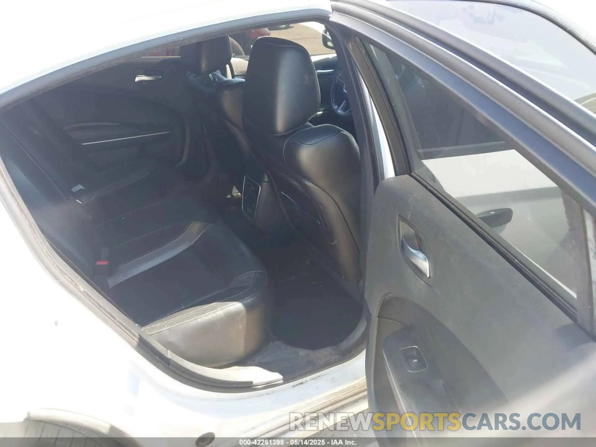 8 Photograph of a damaged car 2C3CDXBG3KH709772 DODGE CHARGER 2019