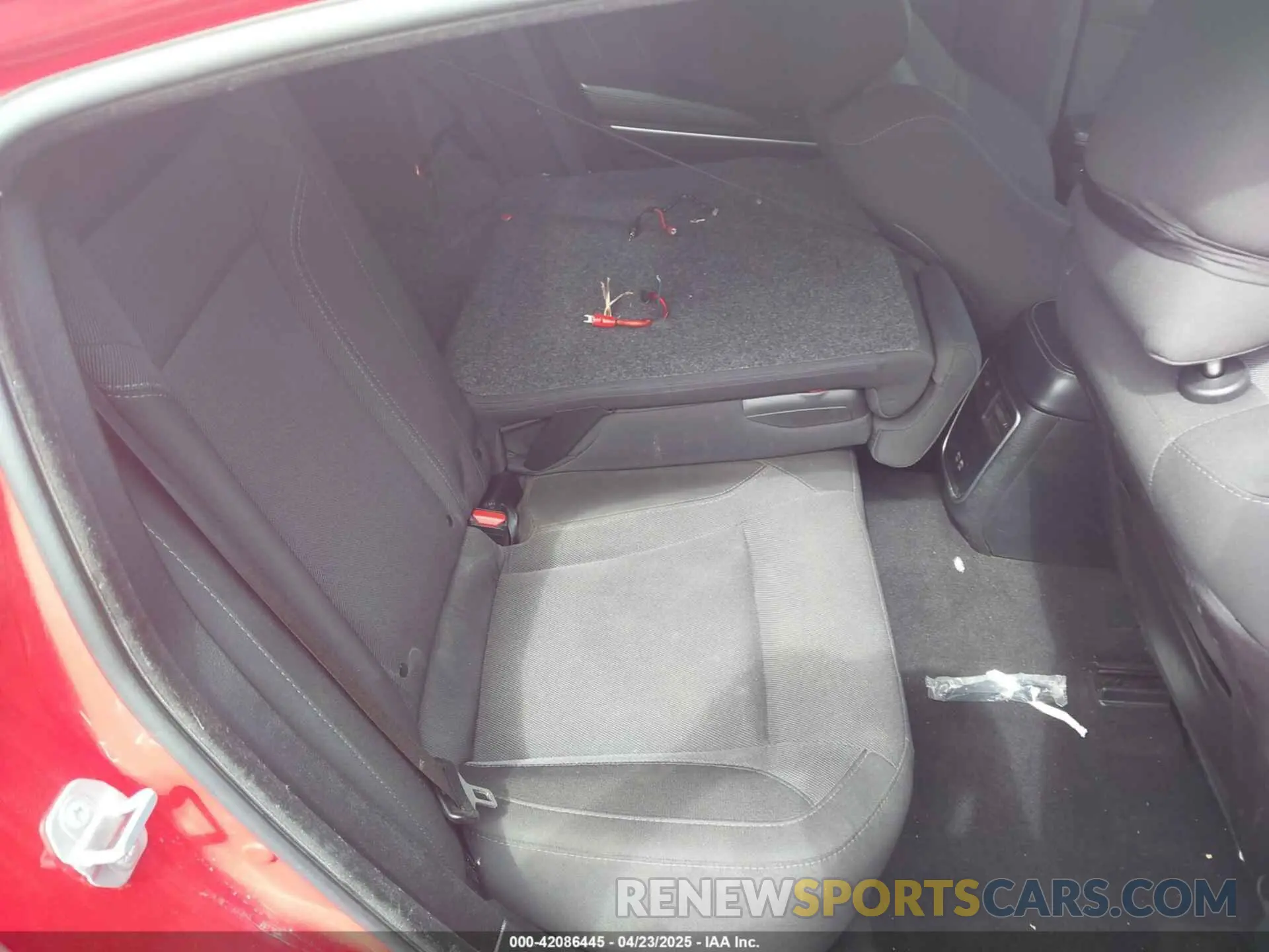 8 Photograph of a damaged car 2C3CDXBG3KH719914 DODGE CHARGER 2019