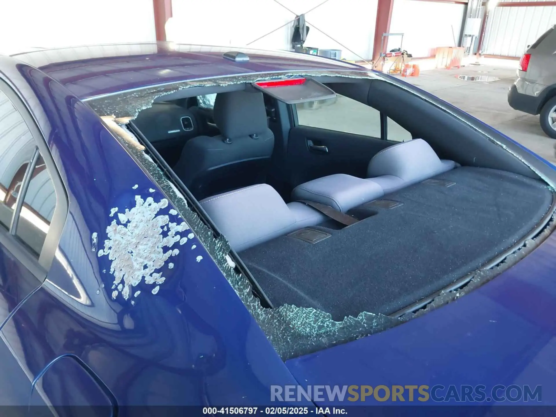 6 Photograph of a damaged car 2C3CDXBG3KH758552 DODGE CHARGER 2019