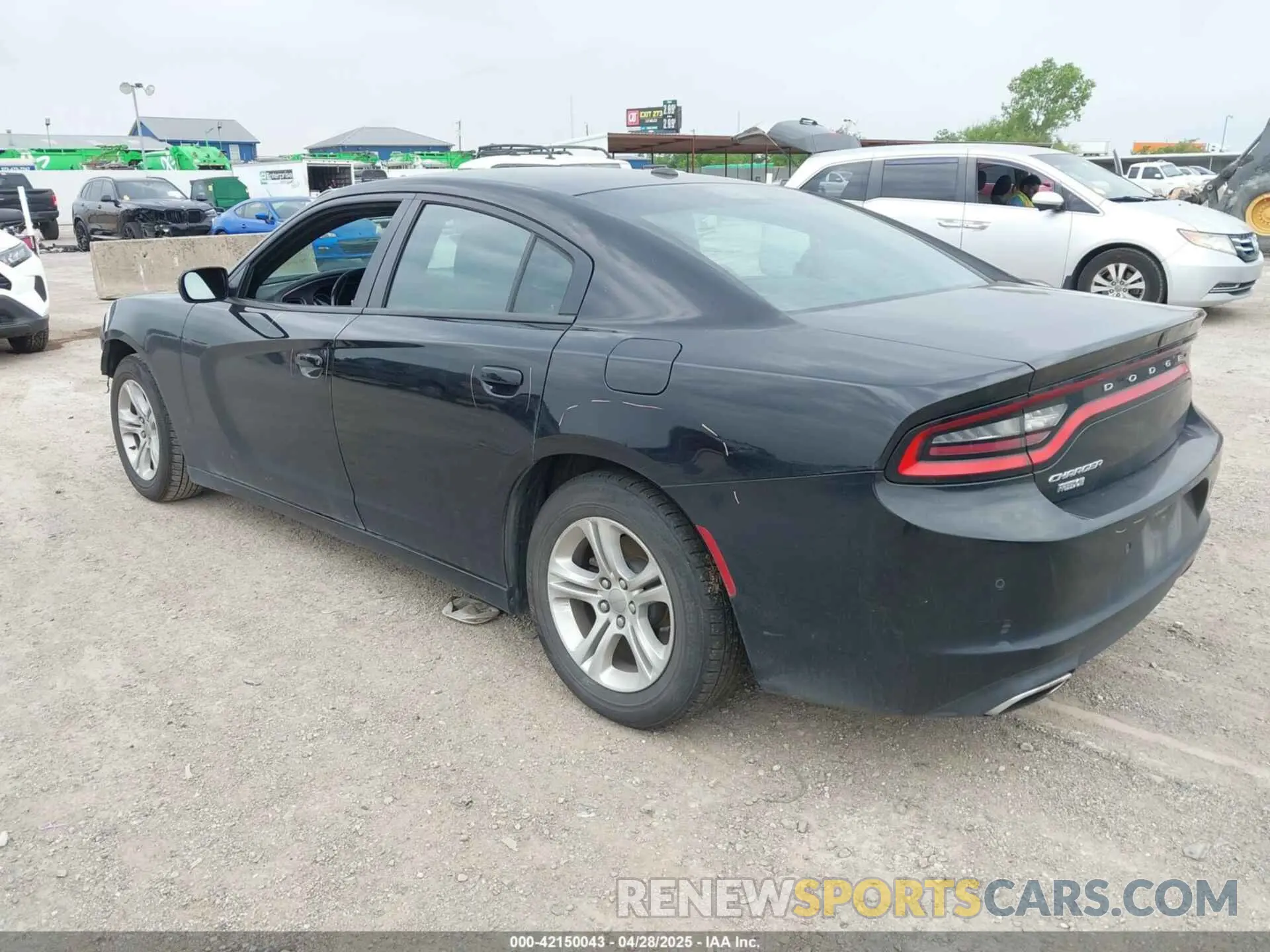 3 Фотография поврежденного автомобиля 2C3CDXBG4KH707786 DODGE CHARGER 2019