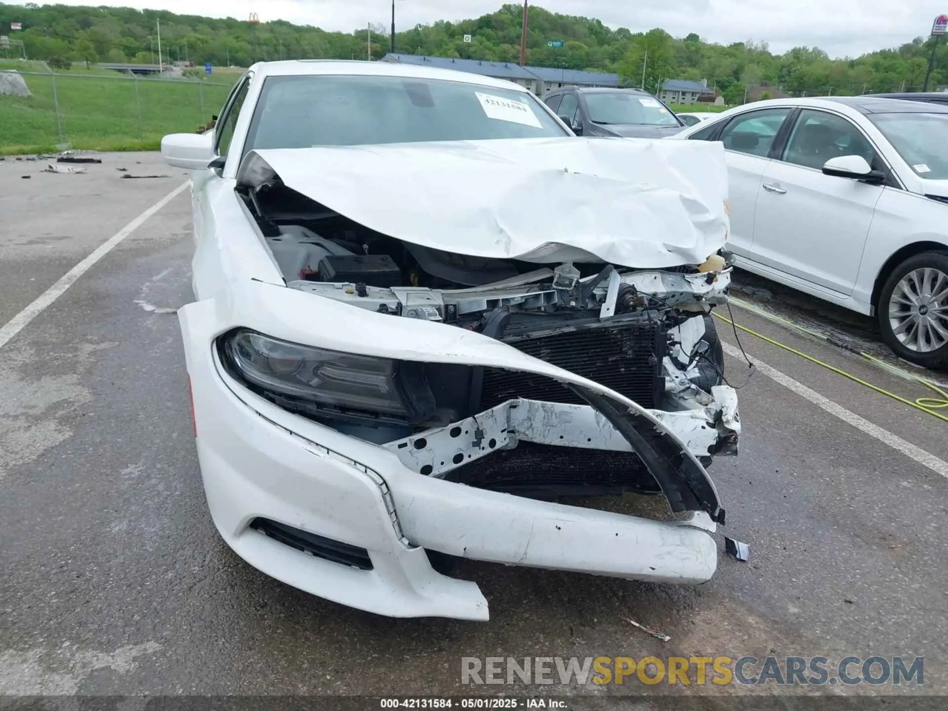 18 Photograph of a damaged car 2C3CDXBG7KH710181 DODGE CHARGER 2019