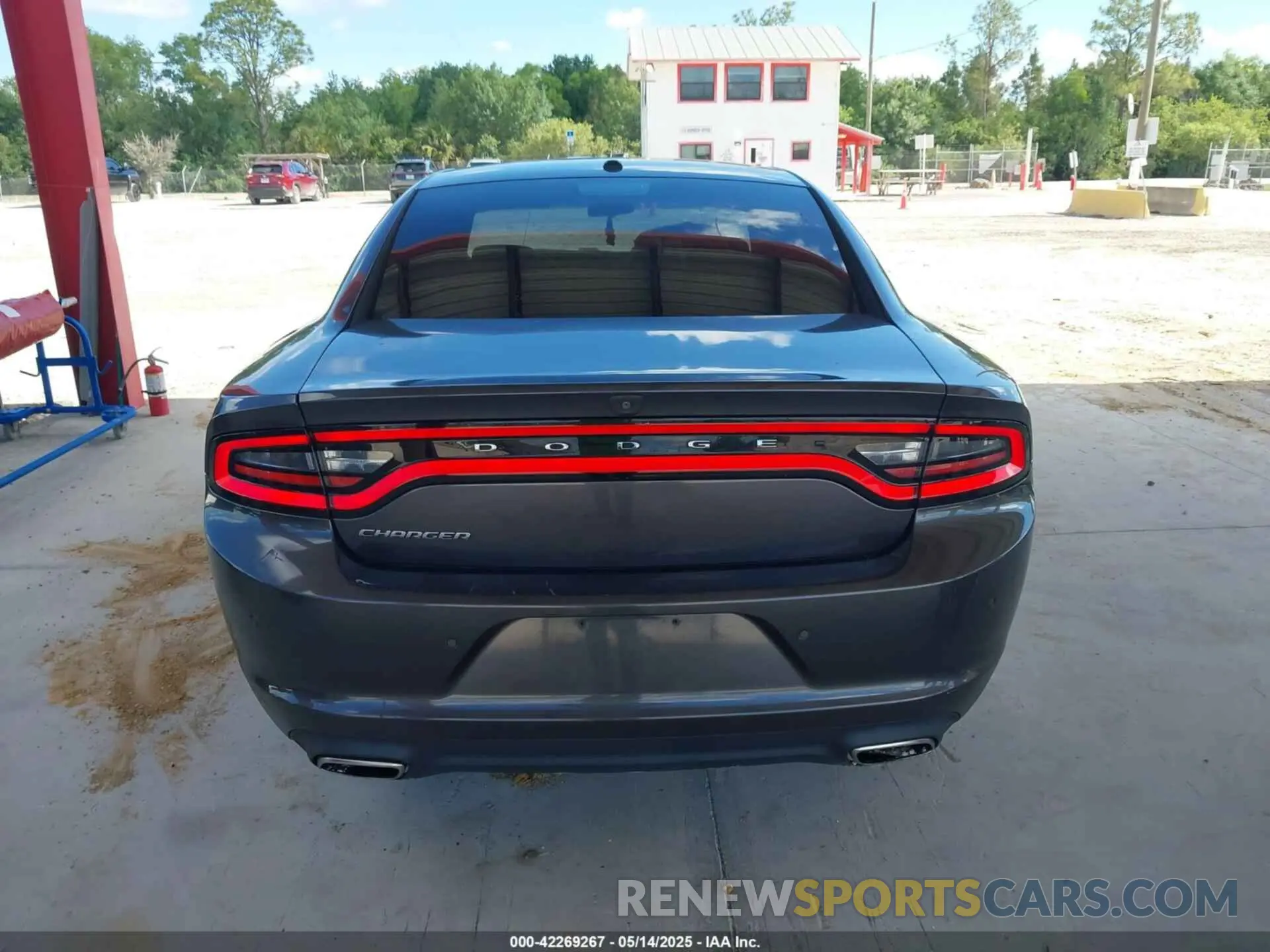 17 Photograph of a damaged car 2C3CDXBG7KH711766 DODGE CHARGER 2019