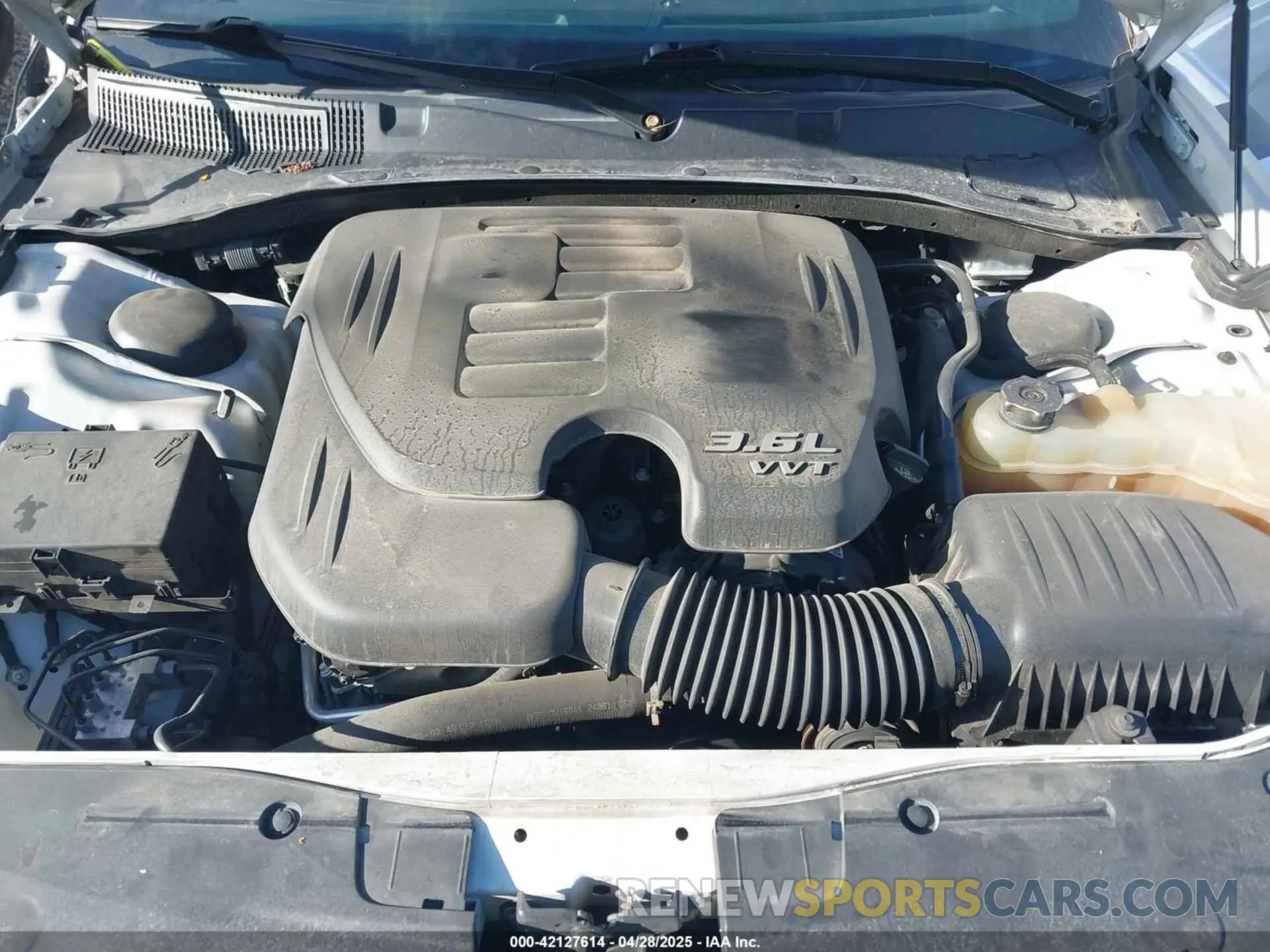 10 Photograph of a damaged car 2C3CDXBG8KH628234 DODGE CHARGER 2019