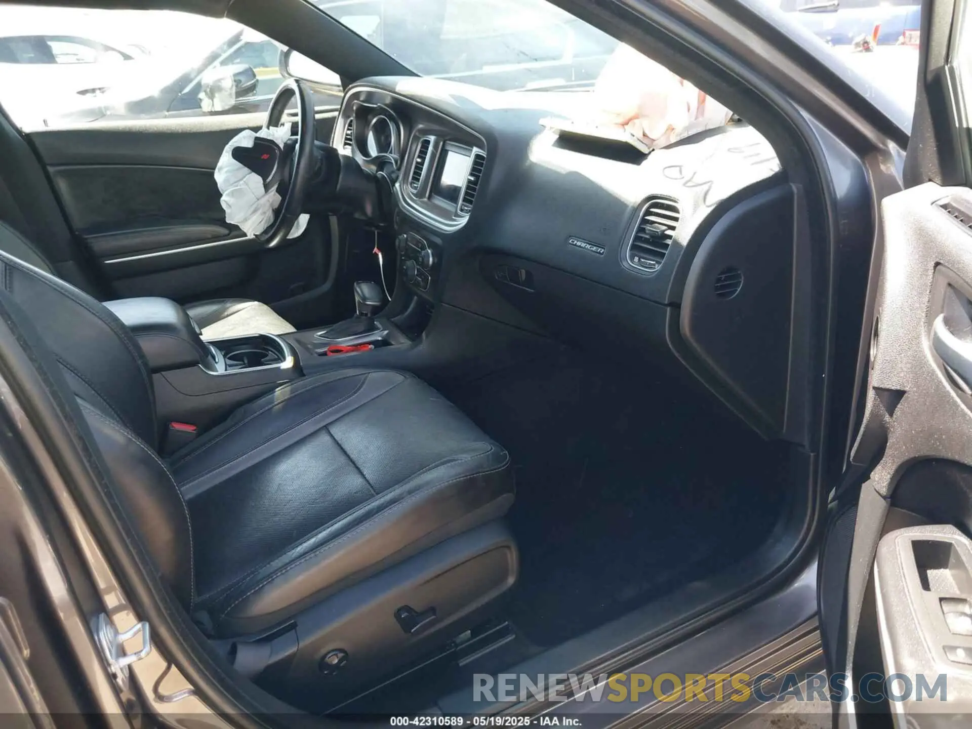 5 Photograph of a damaged car 2C3CDXBG8KH657362 DODGE CHARGER 2019