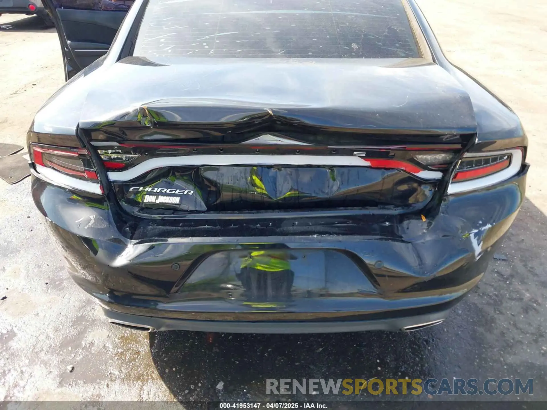 6 Photograph of a damaged car 2C3CDXBG9KH572644 DODGE CHARGER 2019