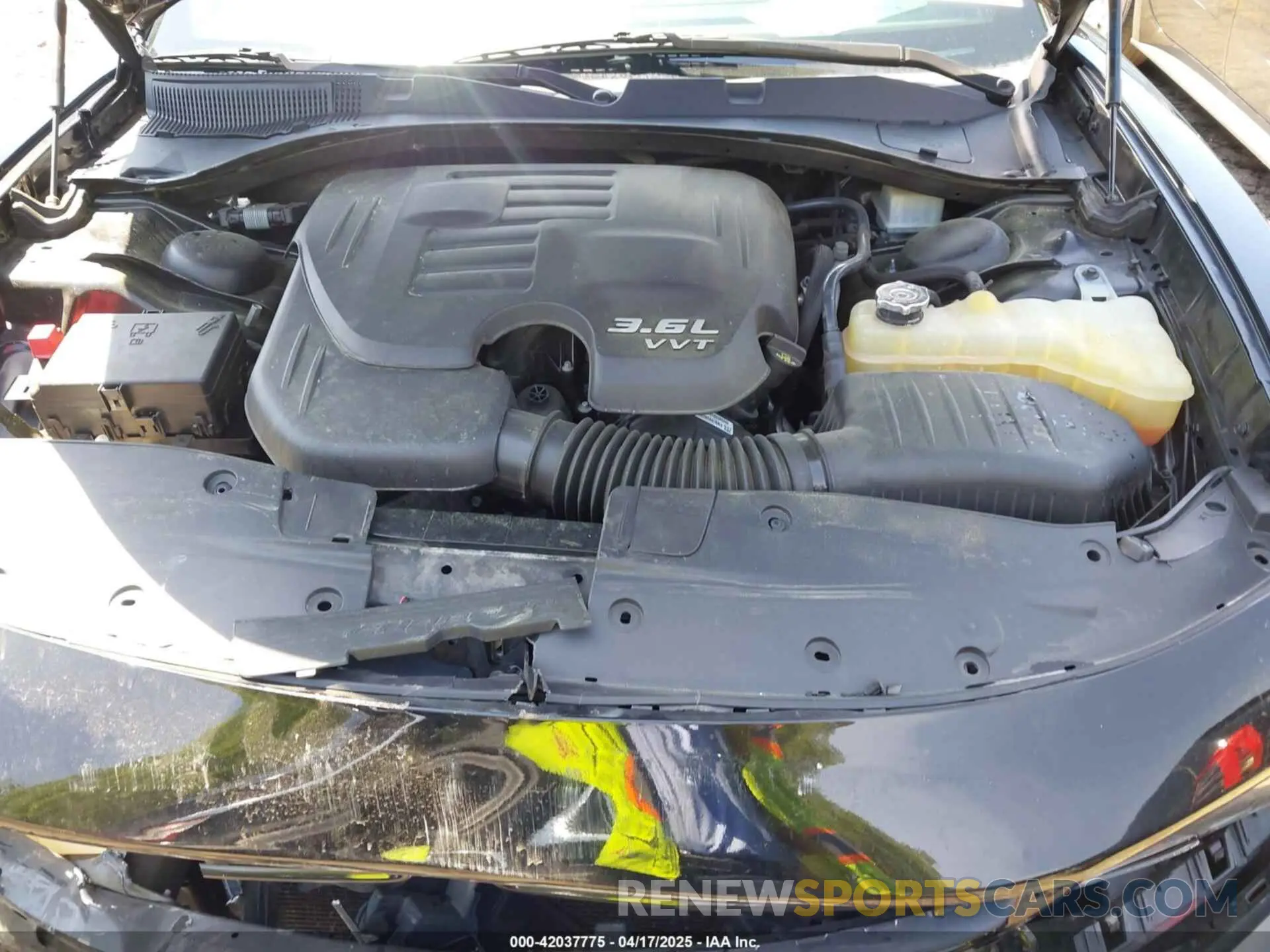 10 Photograph of a damaged car 2C3CDXBG9KH696008 DODGE CHARGER 2019