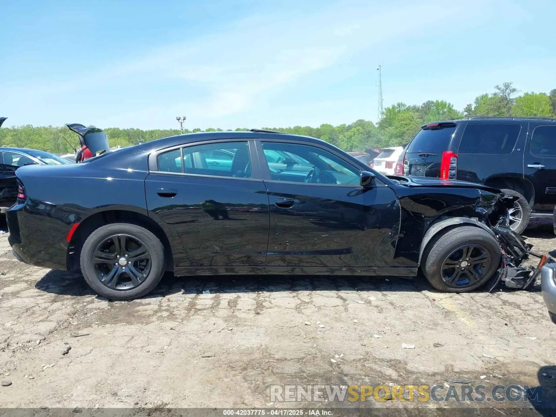 12 Photograph of a damaged car 2C3CDXBG9KH696008 DODGE CHARGER 2019