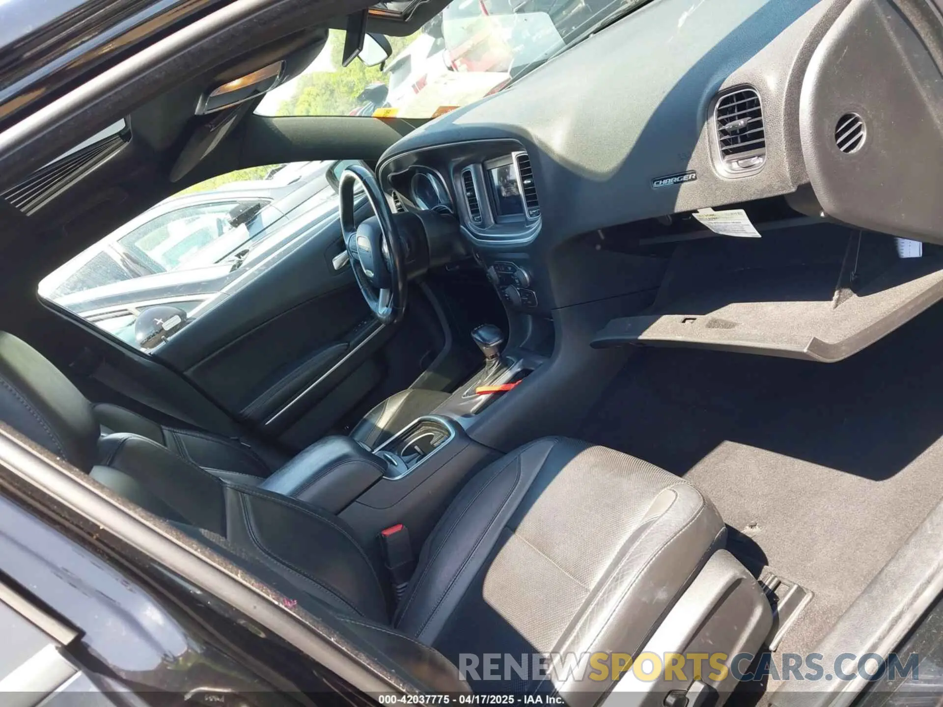 5 Photograph of a damaged car 2C3CDXBG9KH696008 DODGE CHARGER 2019