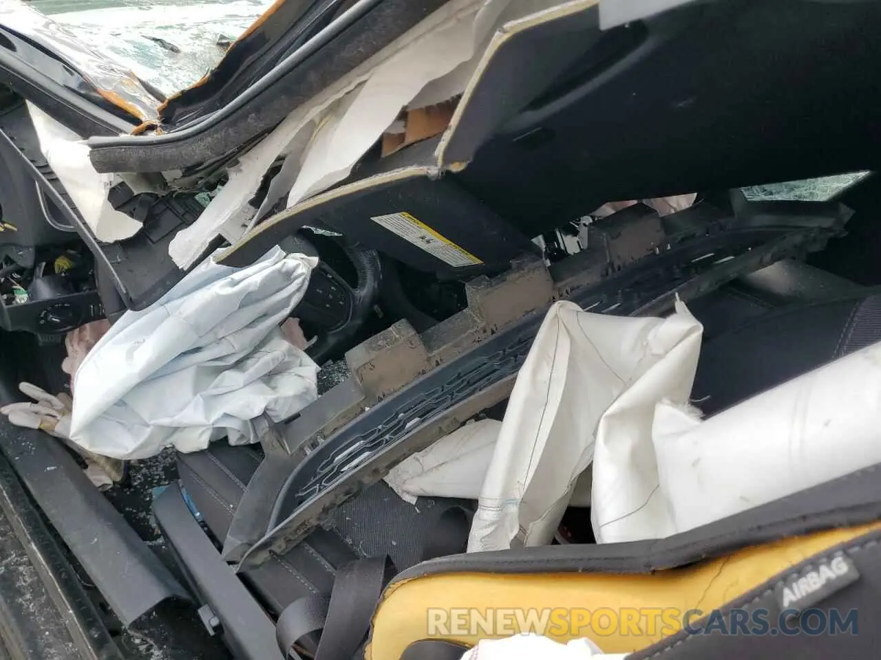 8 Photograph of a damaged car 2C3CDXBGXKH522576 DODGE CHARGER 2019