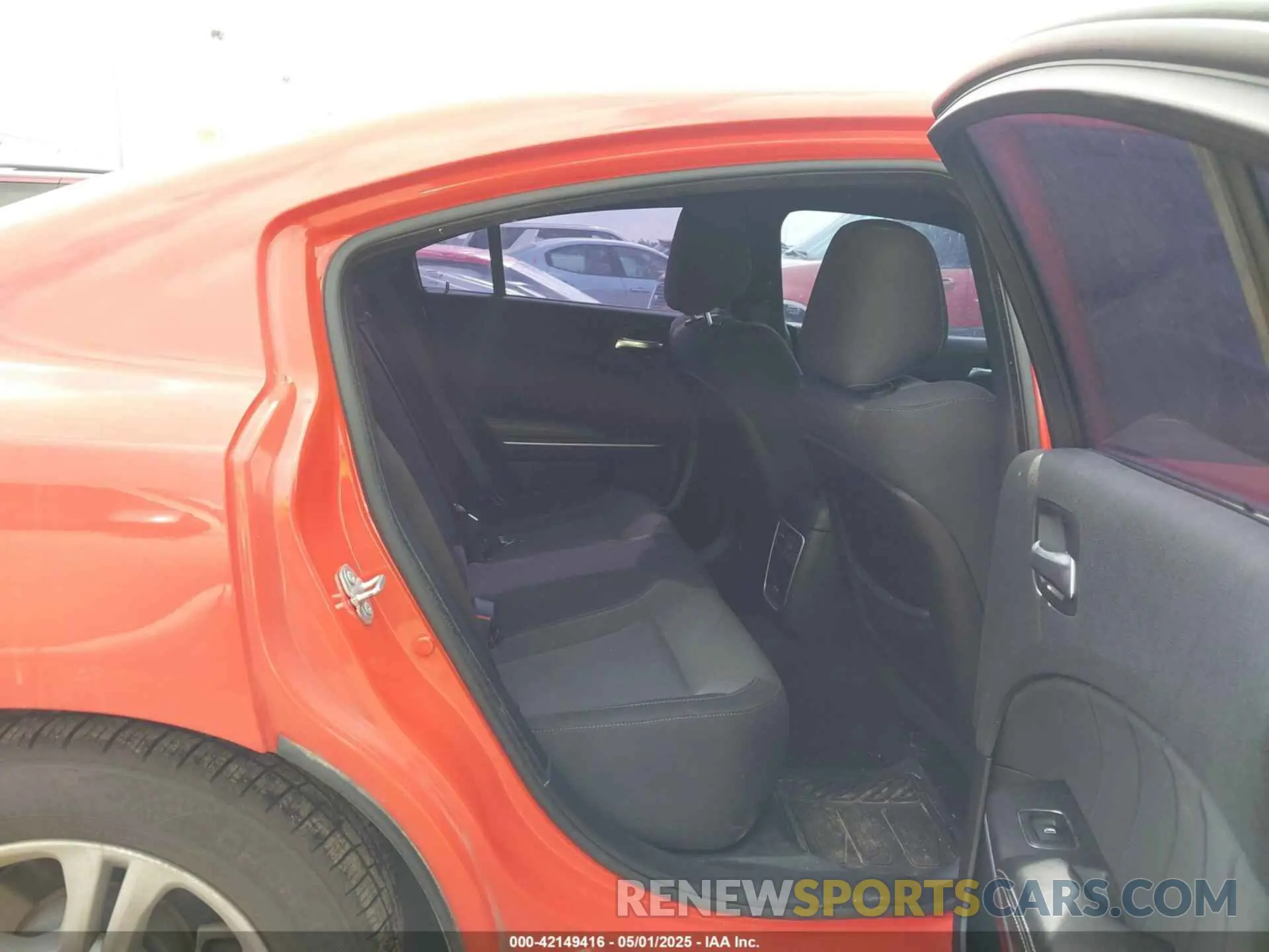 8 Photograph of a damaged car 2C3CDXBGXKH664118 DODGE CHARGER 2019