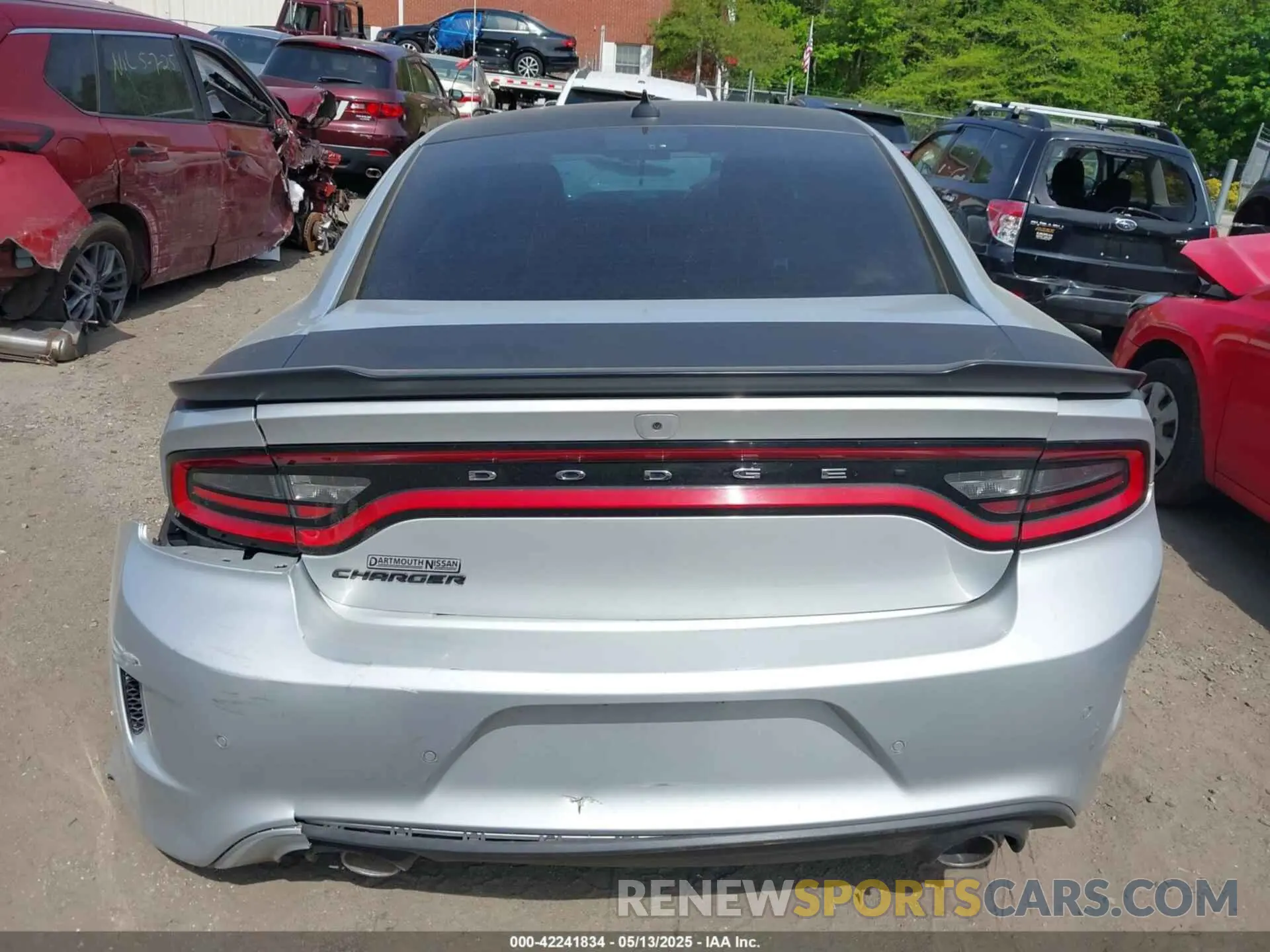 16 Photograph of a damaged car 2C3CDXCT0KH589165 DODGE CHARGER 2019