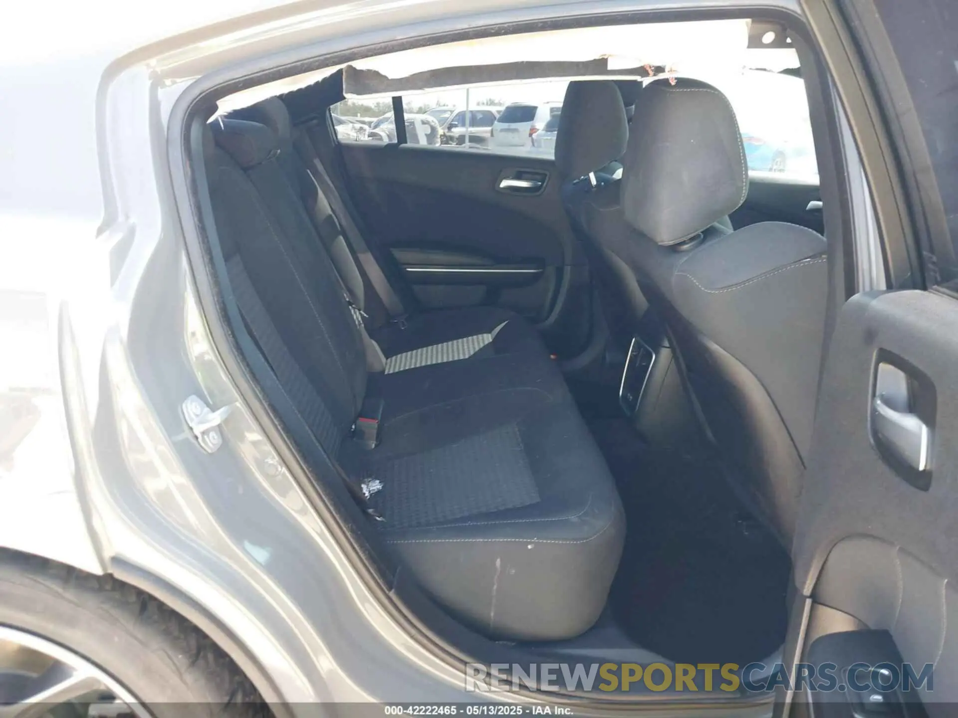 8 Photograph of a damaged car 2C3CDXCT0KH621824 DODGE CHARGER 2019