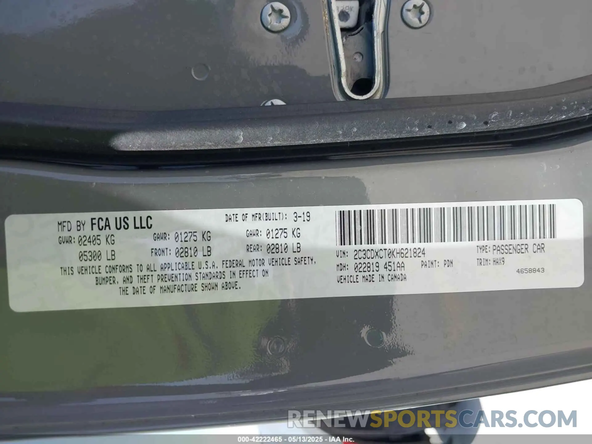 9 Photograph of a damaged car 2C3CDXCT0KH621824 DODGE CHARGER 2019