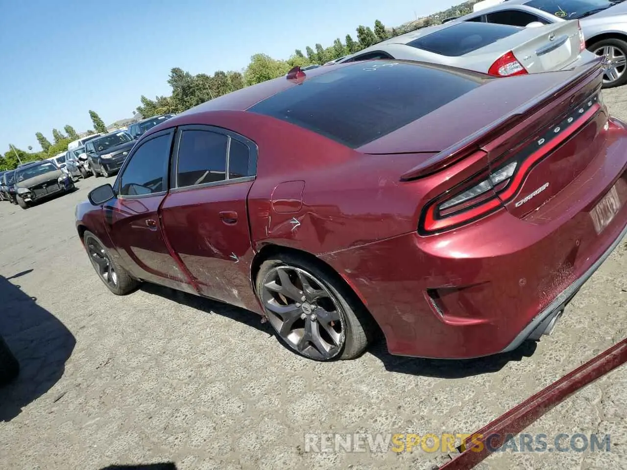 2 Фотография поврежденного автомобиля 2C3CDXCT0KH738030 DODGE CHARGER 2019