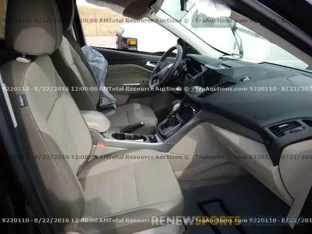 5 Photograph of a damaged car 2C3CDXCT1KH726467 DODGE CHARGER 2019