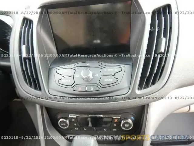 9 Photograph of a damaged car 2C3CDXCT1KH726467 DODGE CHARGER 2019